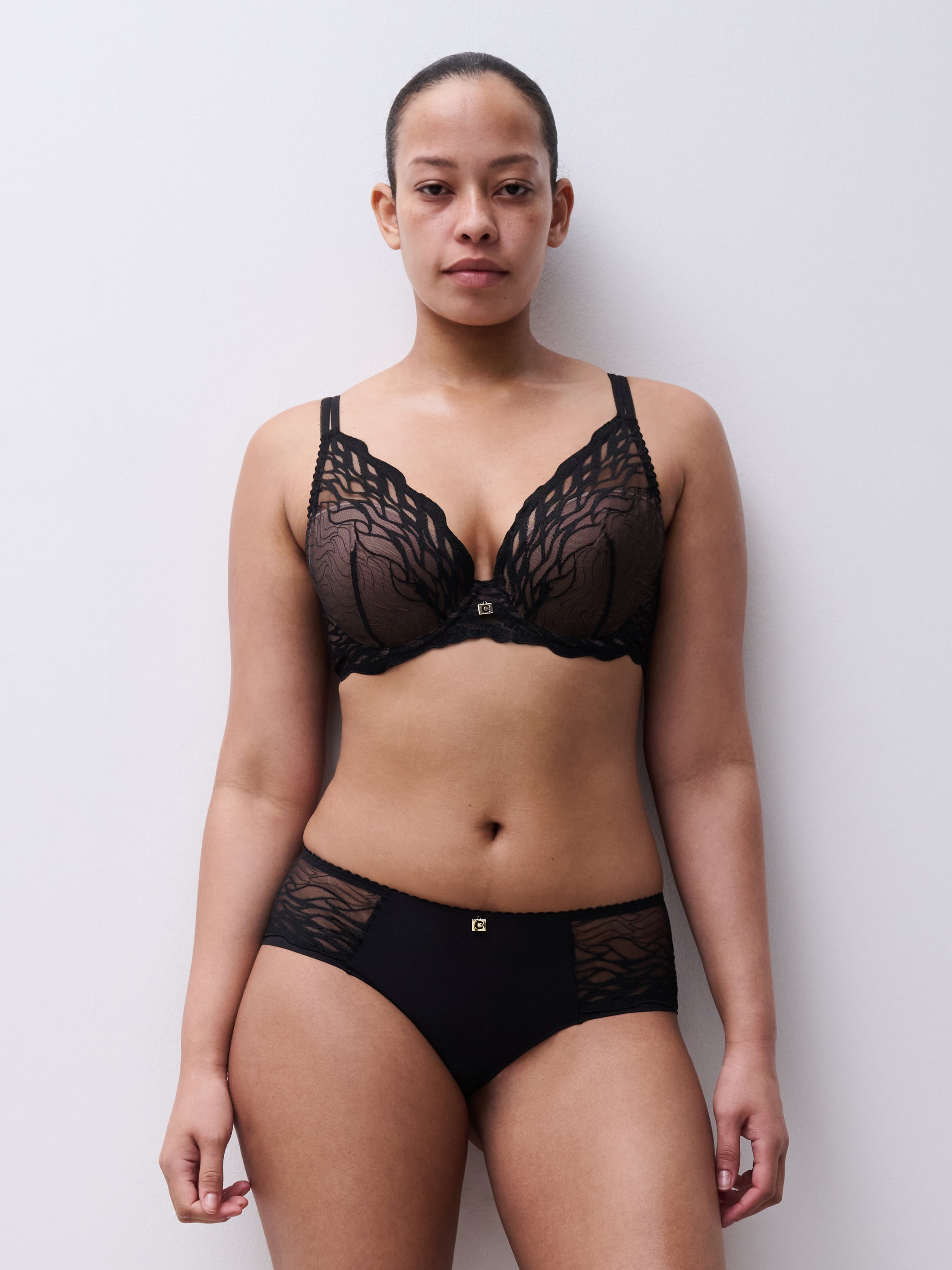 Plunging padded bra with embroidery CHANTELLE Black