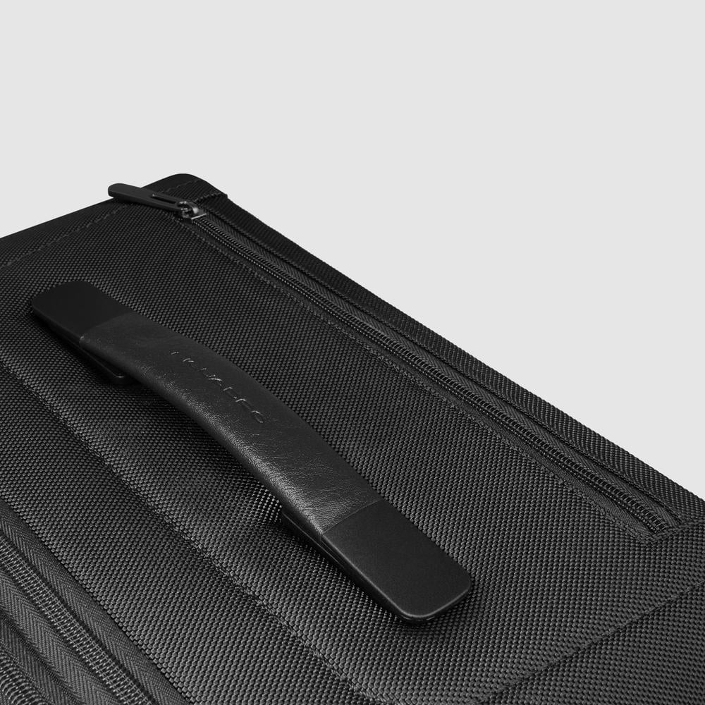 Medium 4-wheel suitcase, expandable with shockproof protection and TSA lock PIQUADRO Black