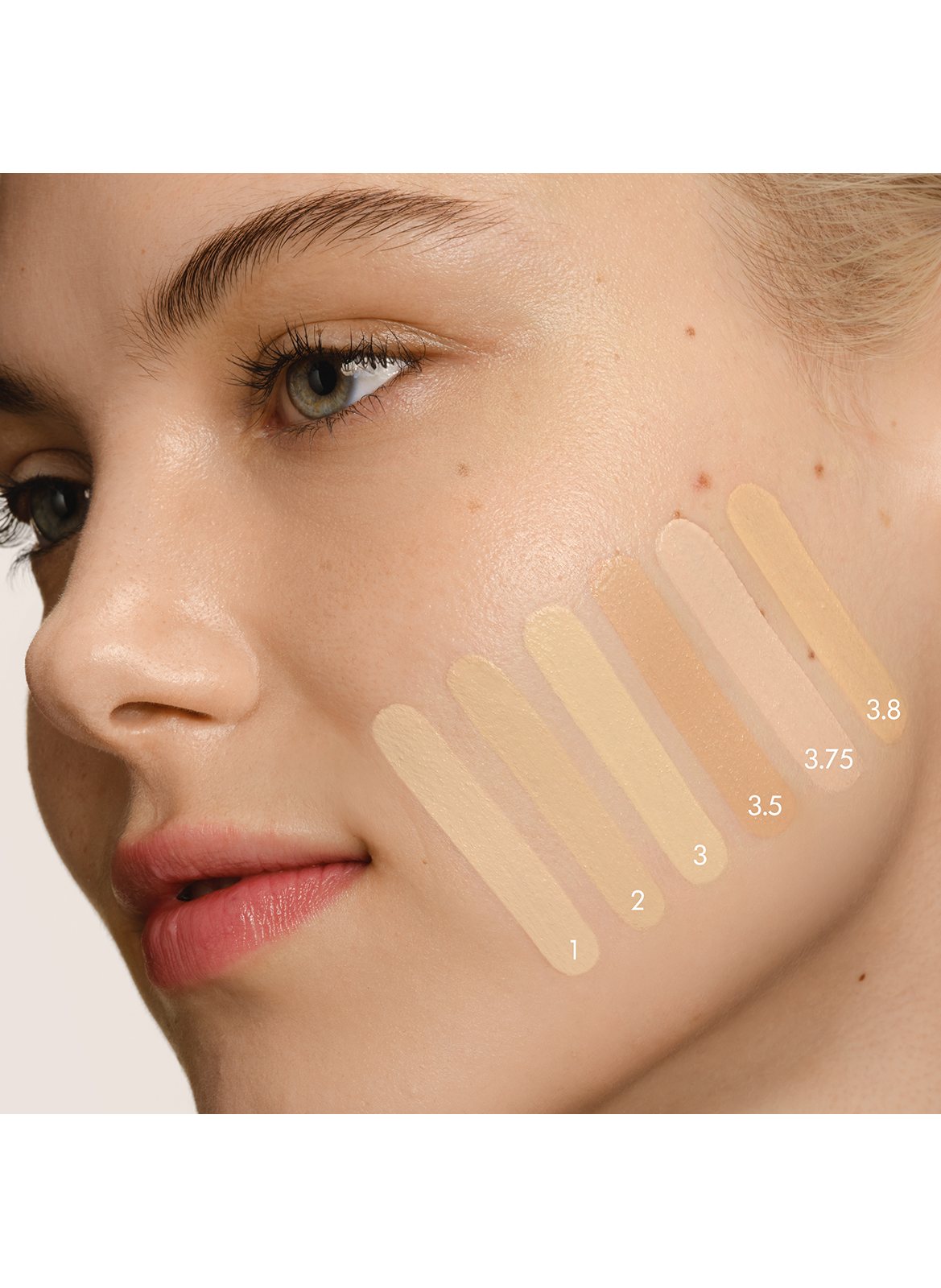 Fond de Teint Eclat Naturel Parfait ARMANI 3