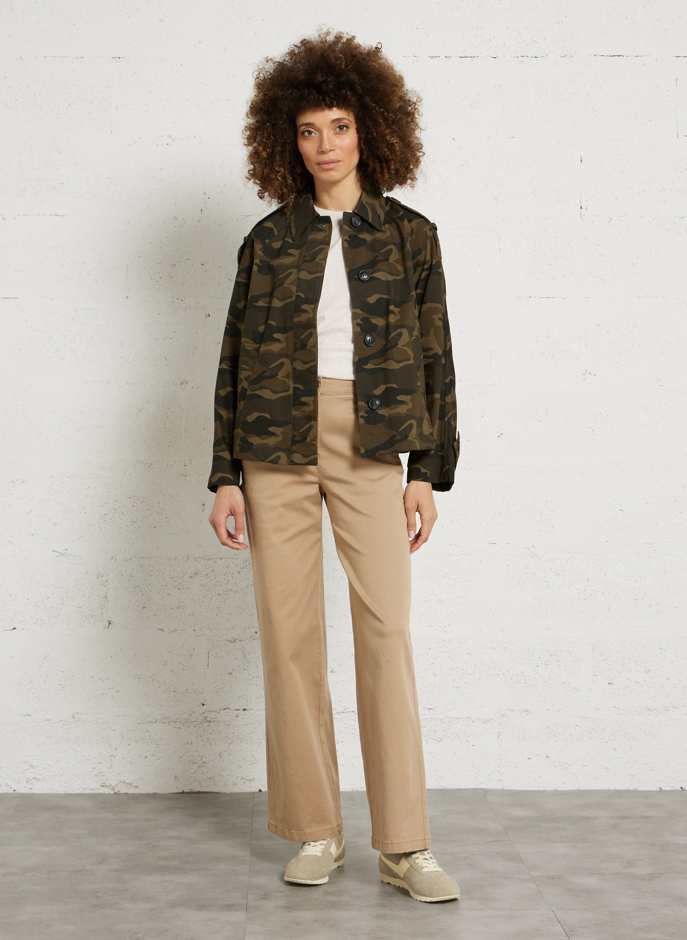 Short flared trench coat with military print SUD EXPRESS Khaki