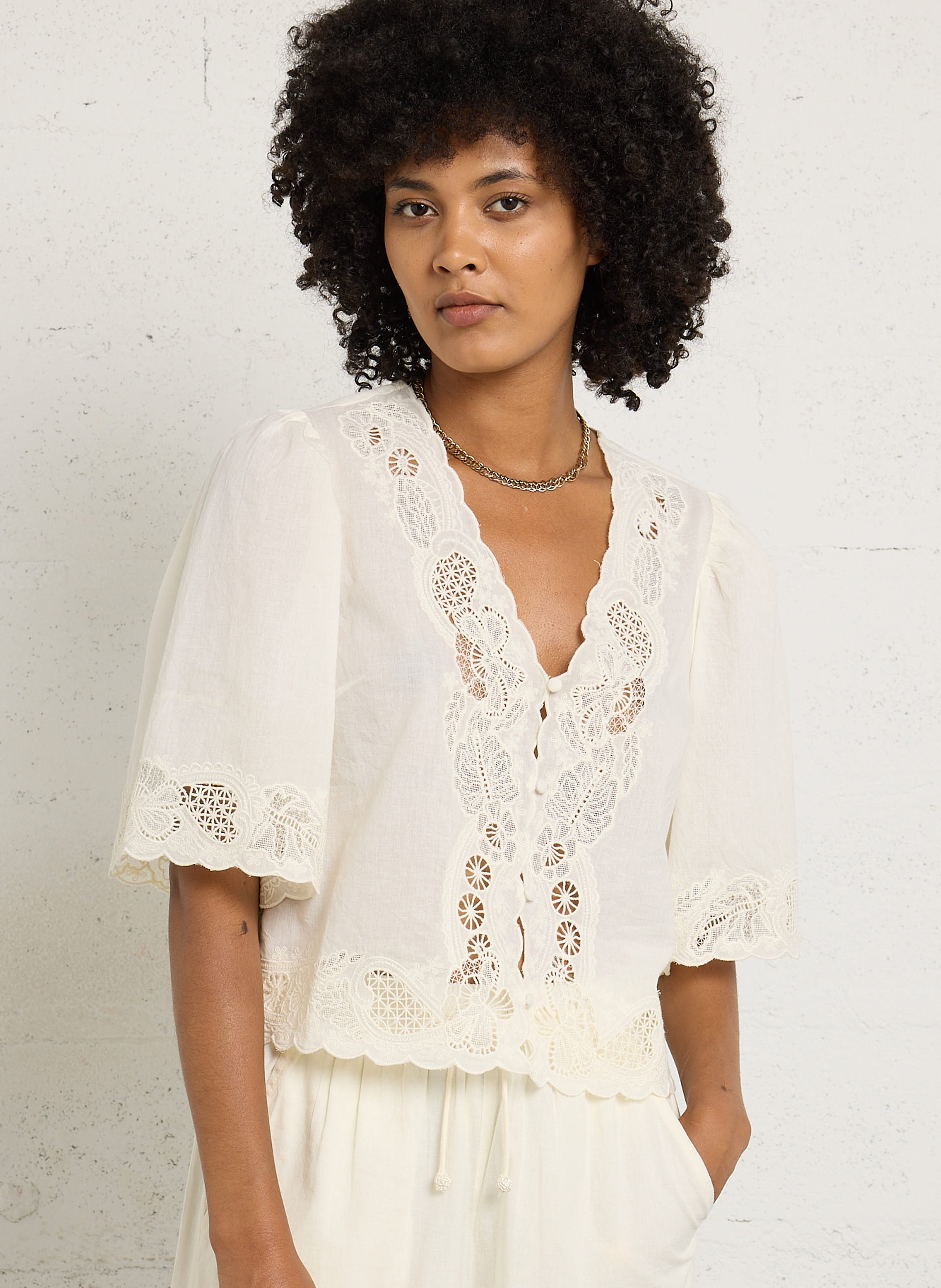 Chemise droite col V en coton brodé SUD EXPRESS Beige