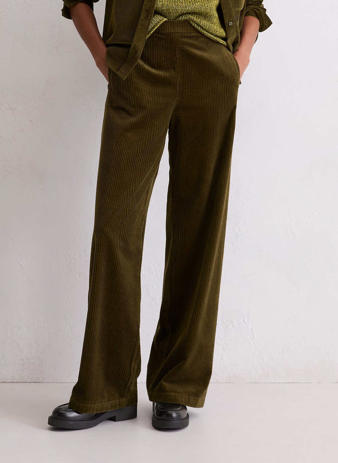 Pantalón de pana de talle alto MARC O'POLO Verde