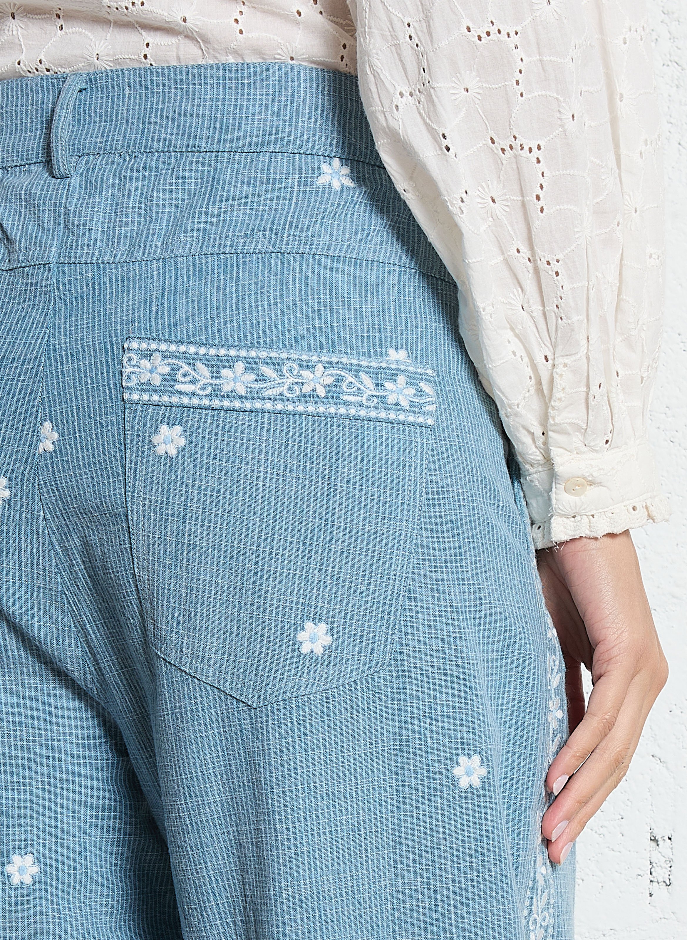 Weit gestreifte Hose aus bestickter Baumwolle MAISON HOTEL Blau