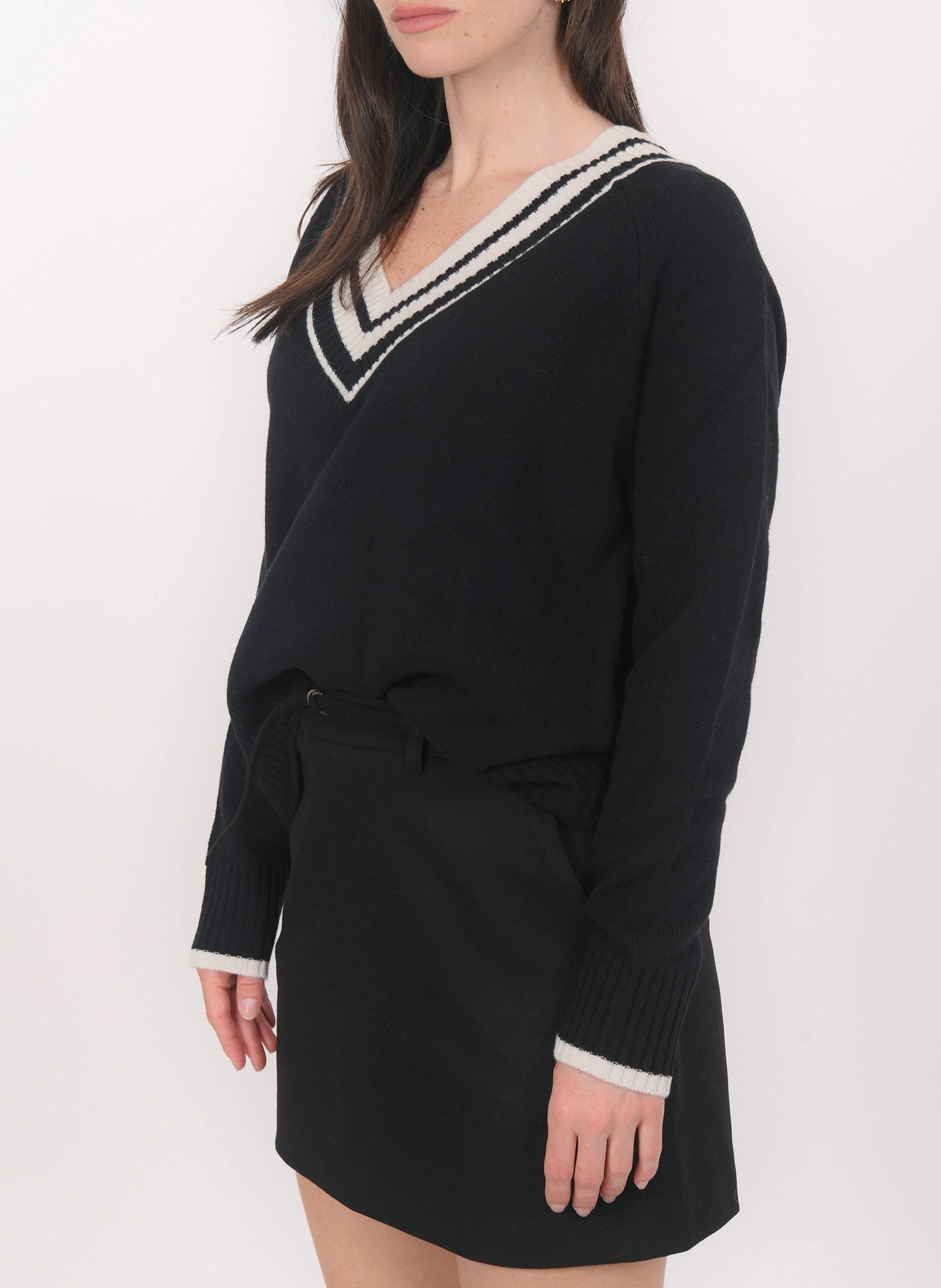 Oversized V-neck wool and cashmere sweater KOOKAI Black