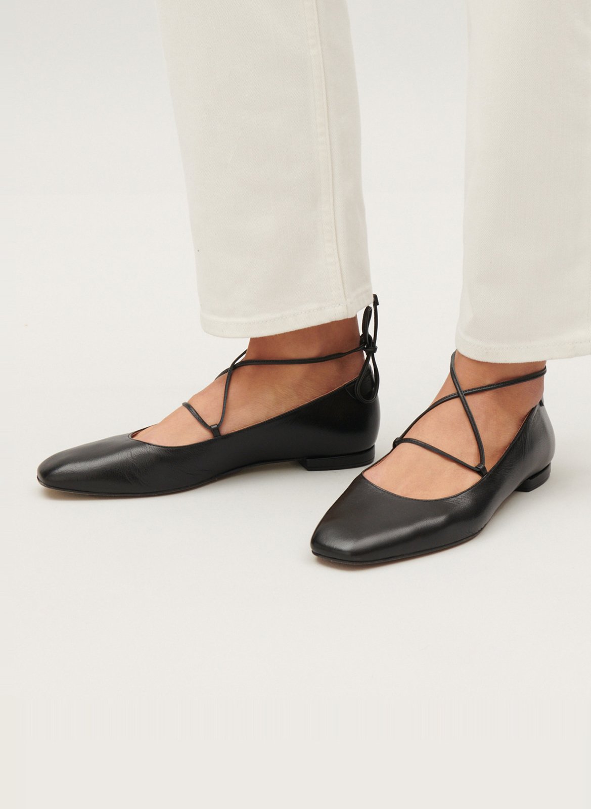 Ballerina's van glad leer met lintjes CLAUDIE PIERLOT Zwart