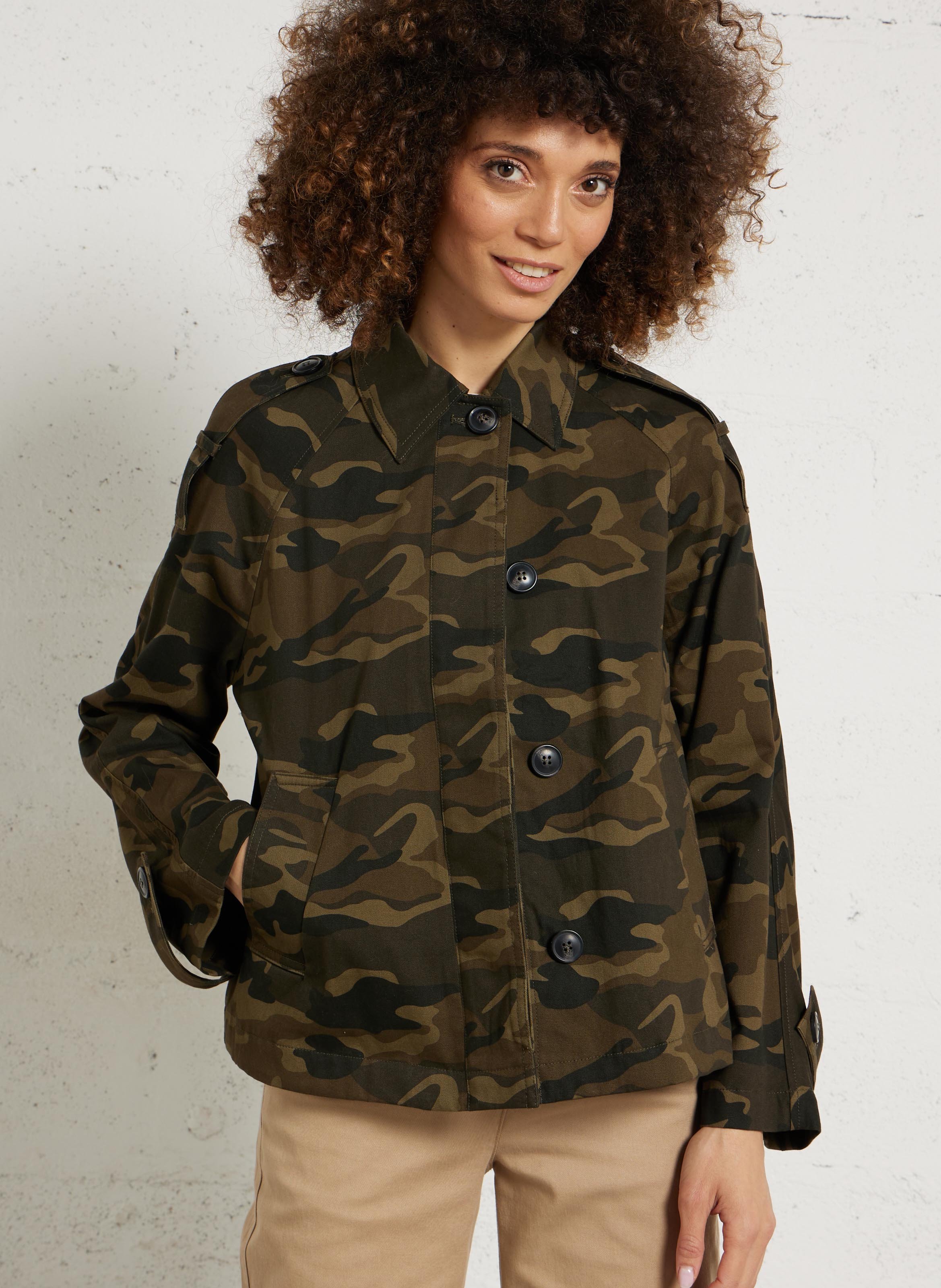 Short flared trench coat with military print SUD EXPRESS Khaki