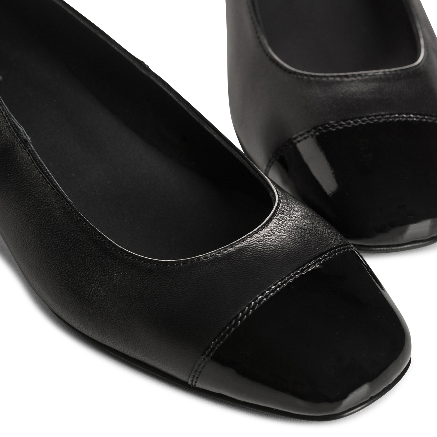 Wildleder-Ballerinas mit Absatz REQINS Schwarz