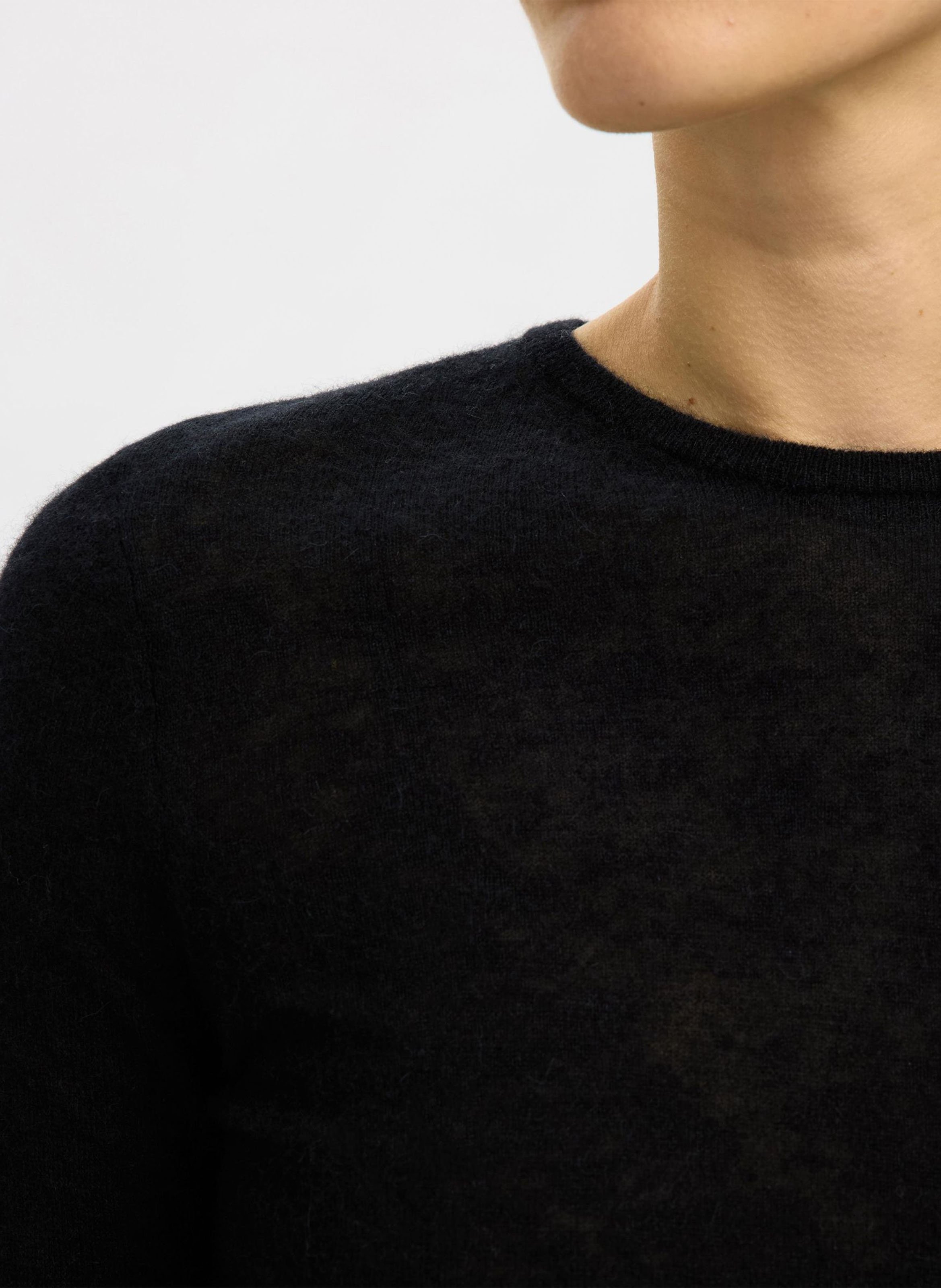 Top col rond en laine mélangée SELECTED Noir
