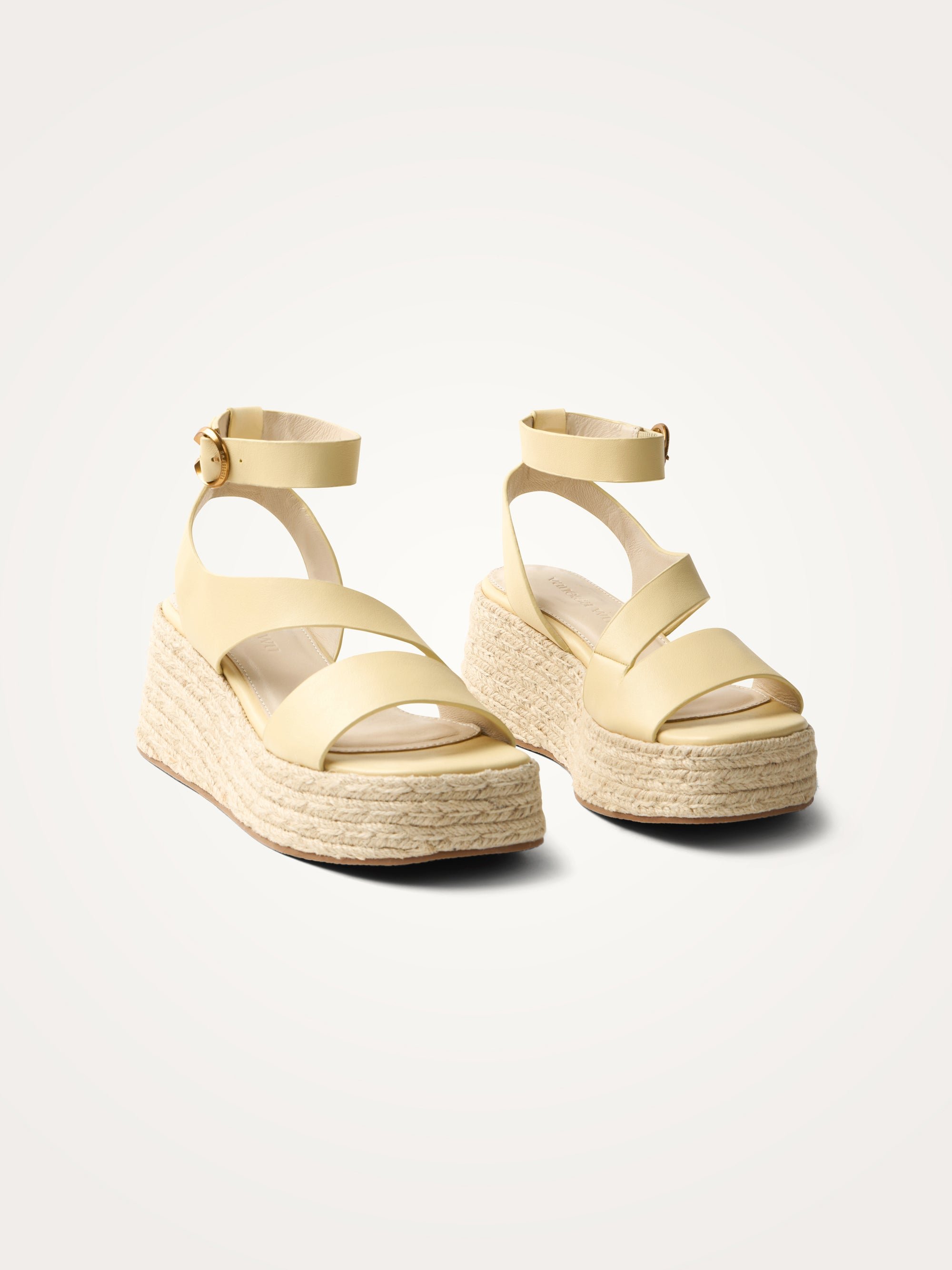 Platform sandals in metallic effect leather with strap VANESSA WU Yellow