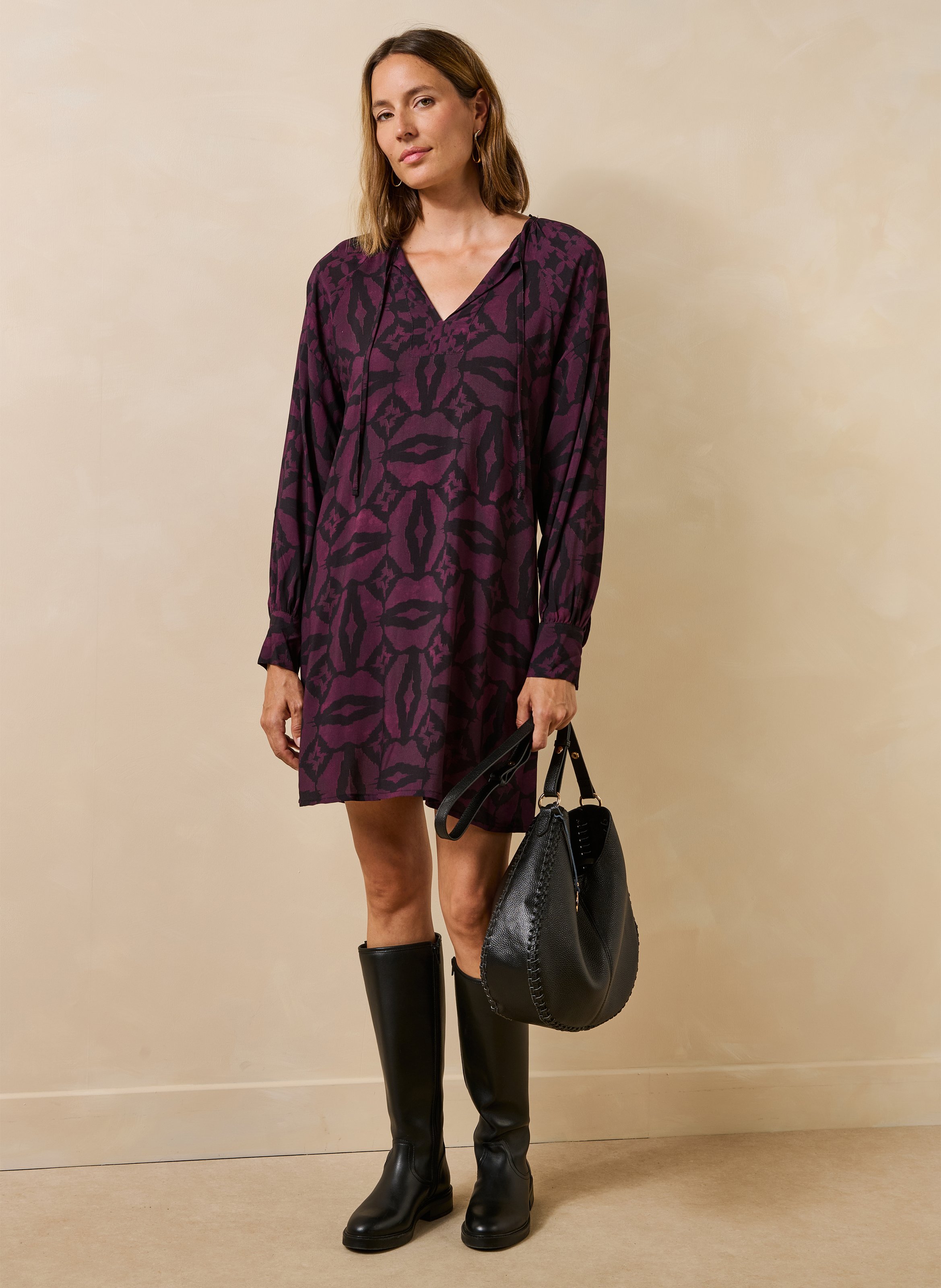 Gerade Tunika-Kleid mit Tunika-Kragen und Muster LA FEE MARABOUTEE Mehrfarbig