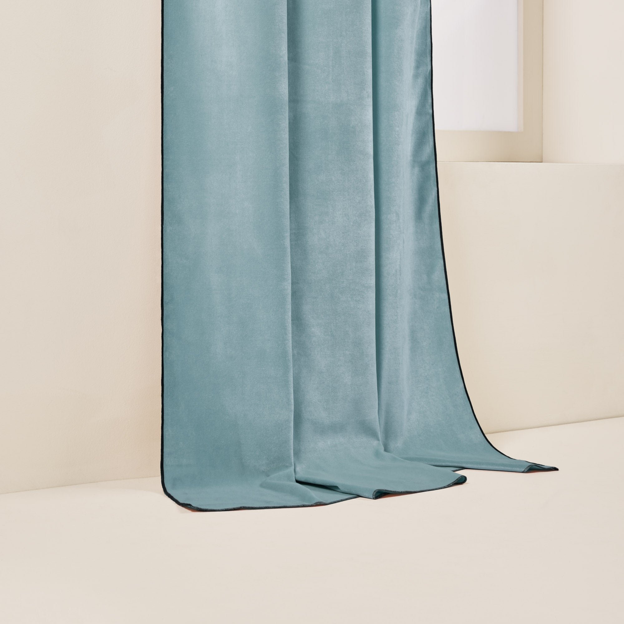 Curtain with black eyelets MADURA Blue