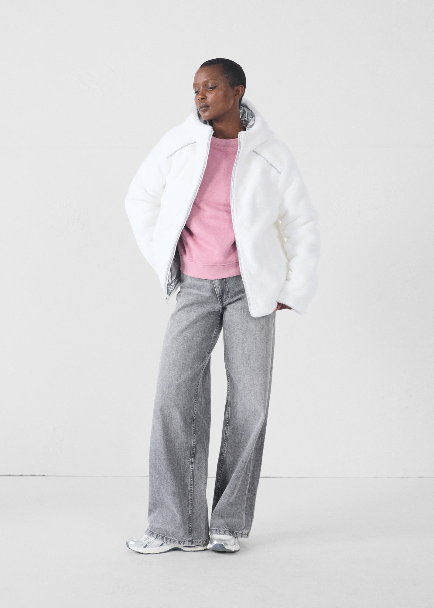 Zora faux fur puffer jacket JOTT White