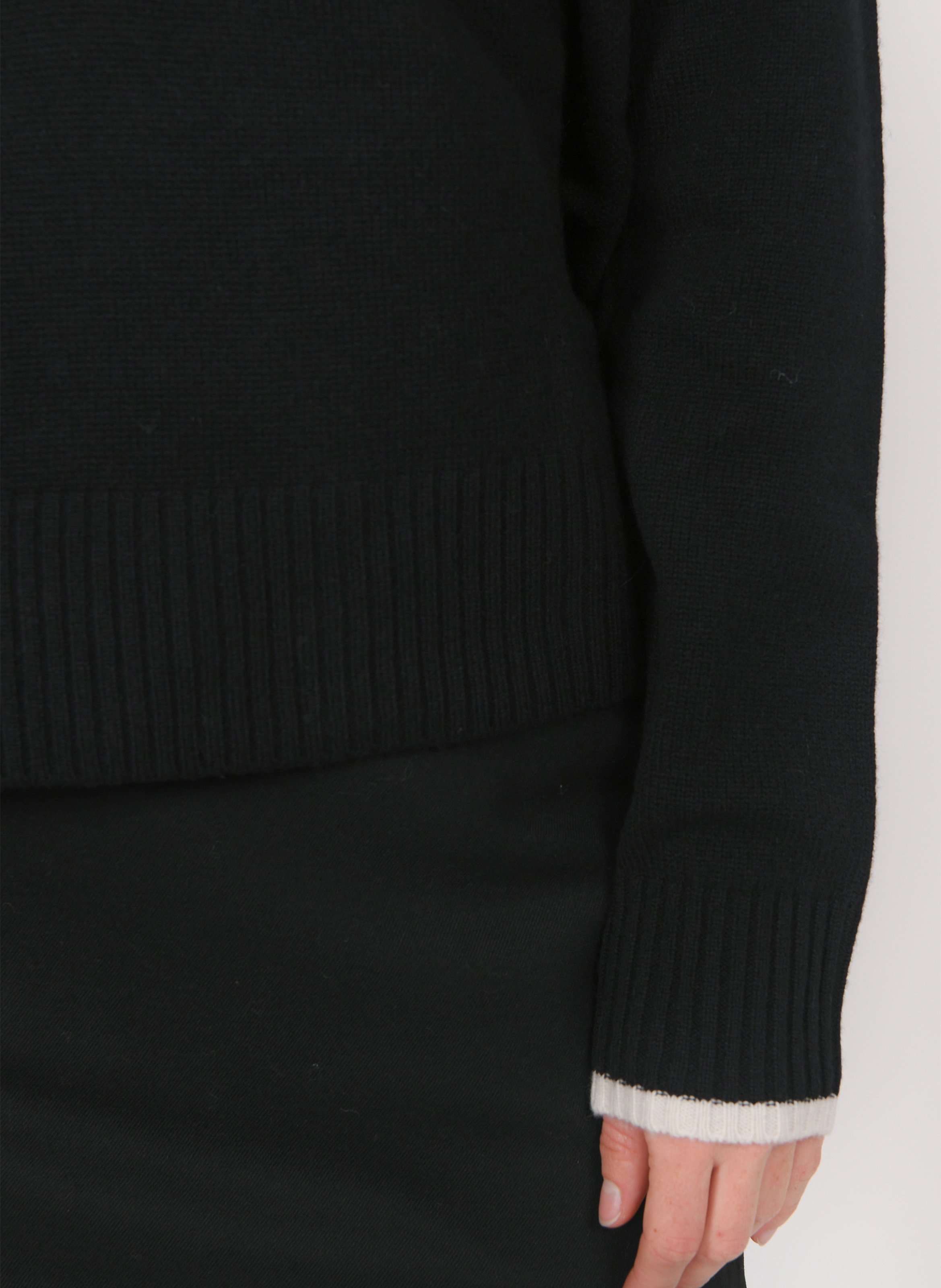 Oversized V-neck wool and cashmere sweater KOOKAI Black