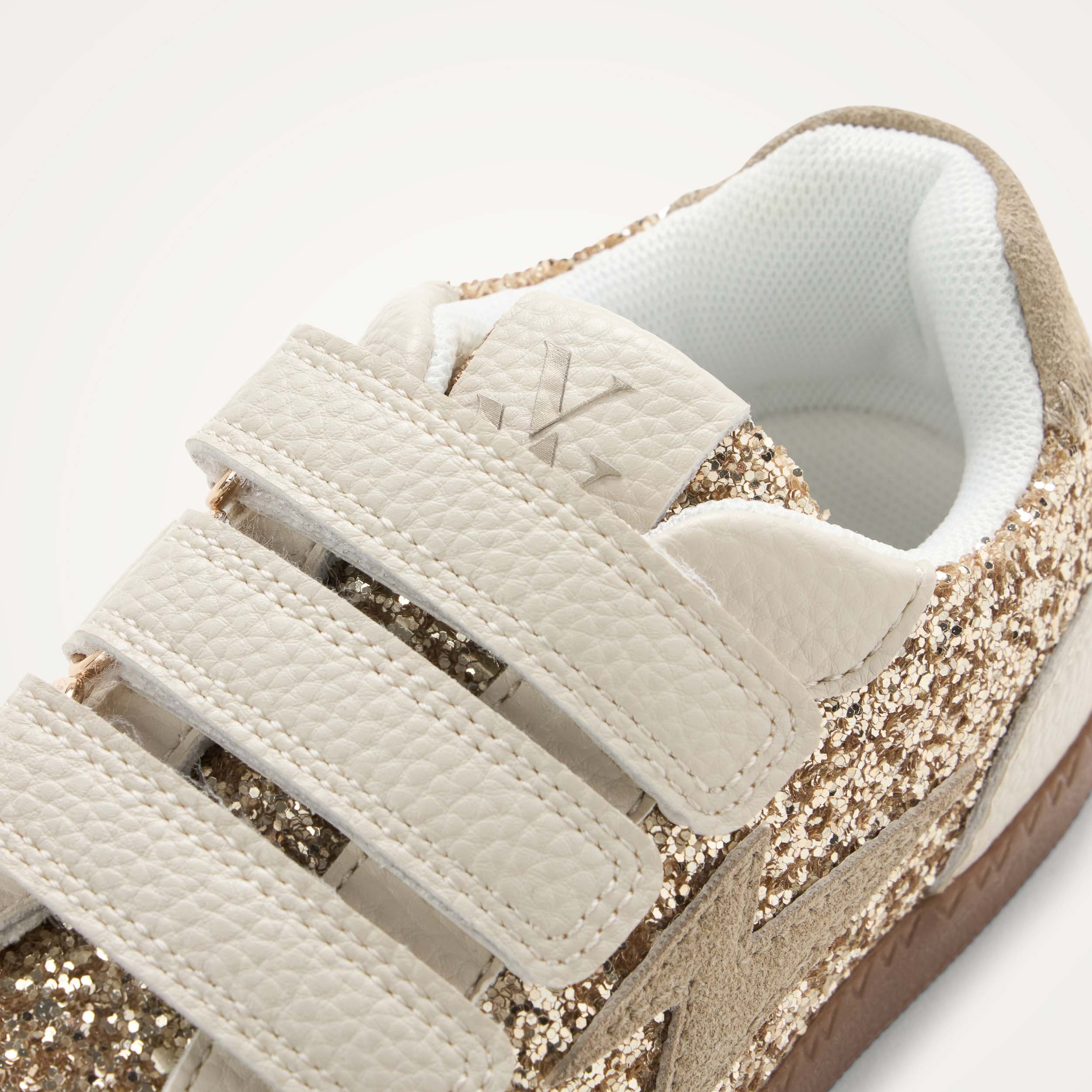 Low retro sneakers with Velcro straps VANESSA WU Golden