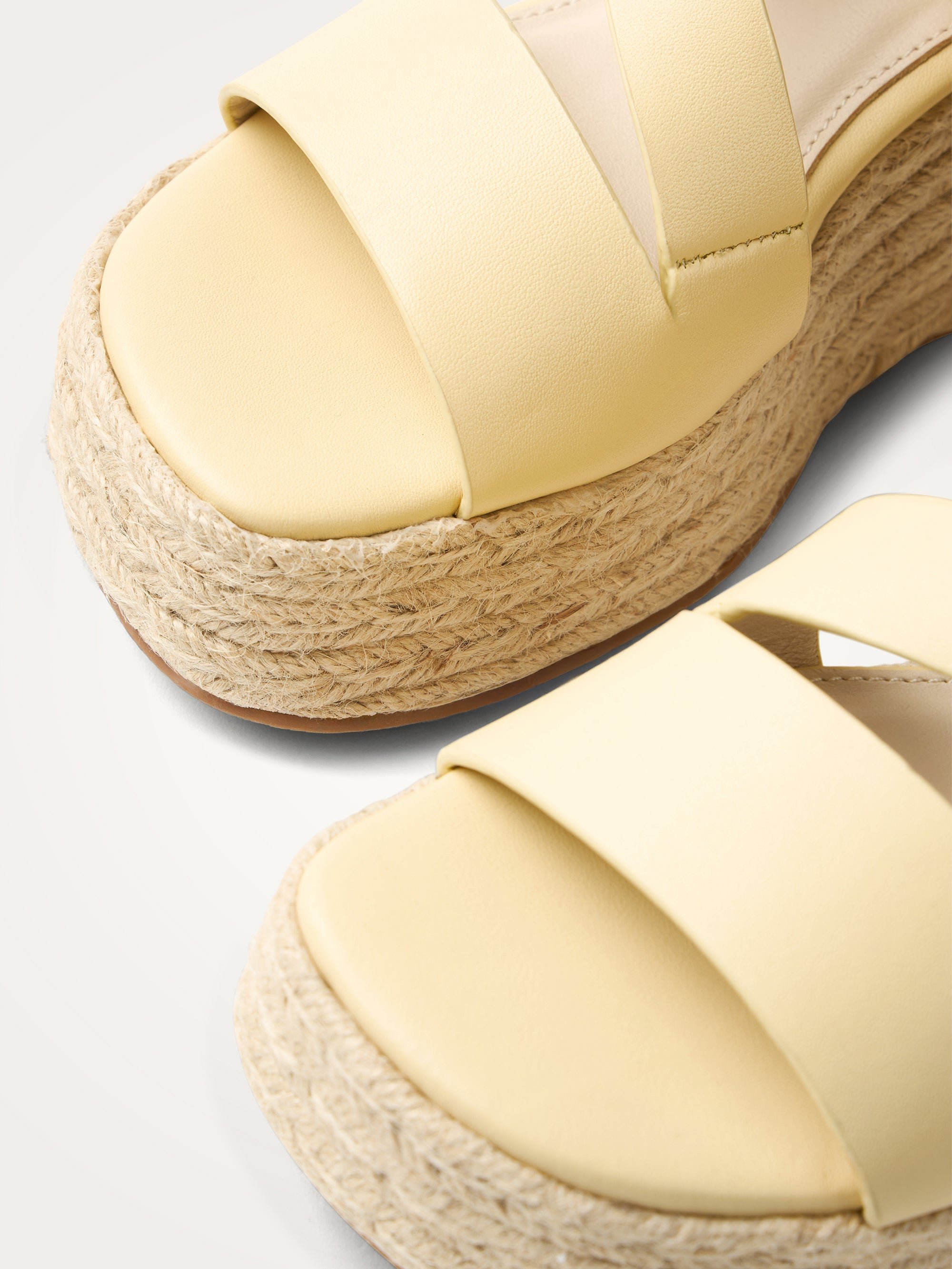 Platform sandals in metallic effect leather with strap VANESSA WU Yellow