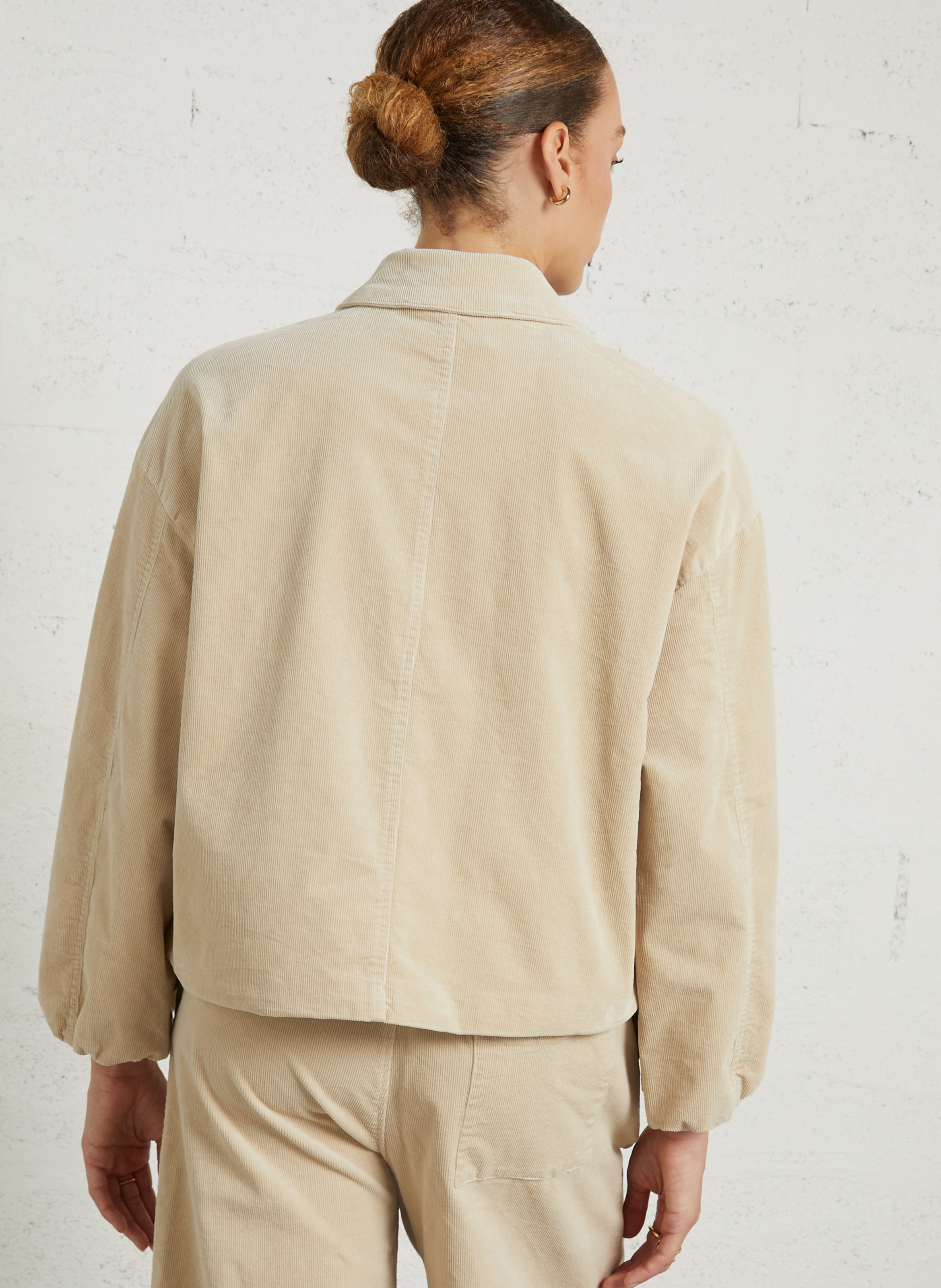 Straight cotton-blend jacket with classic collar JC SOPHIE Beige