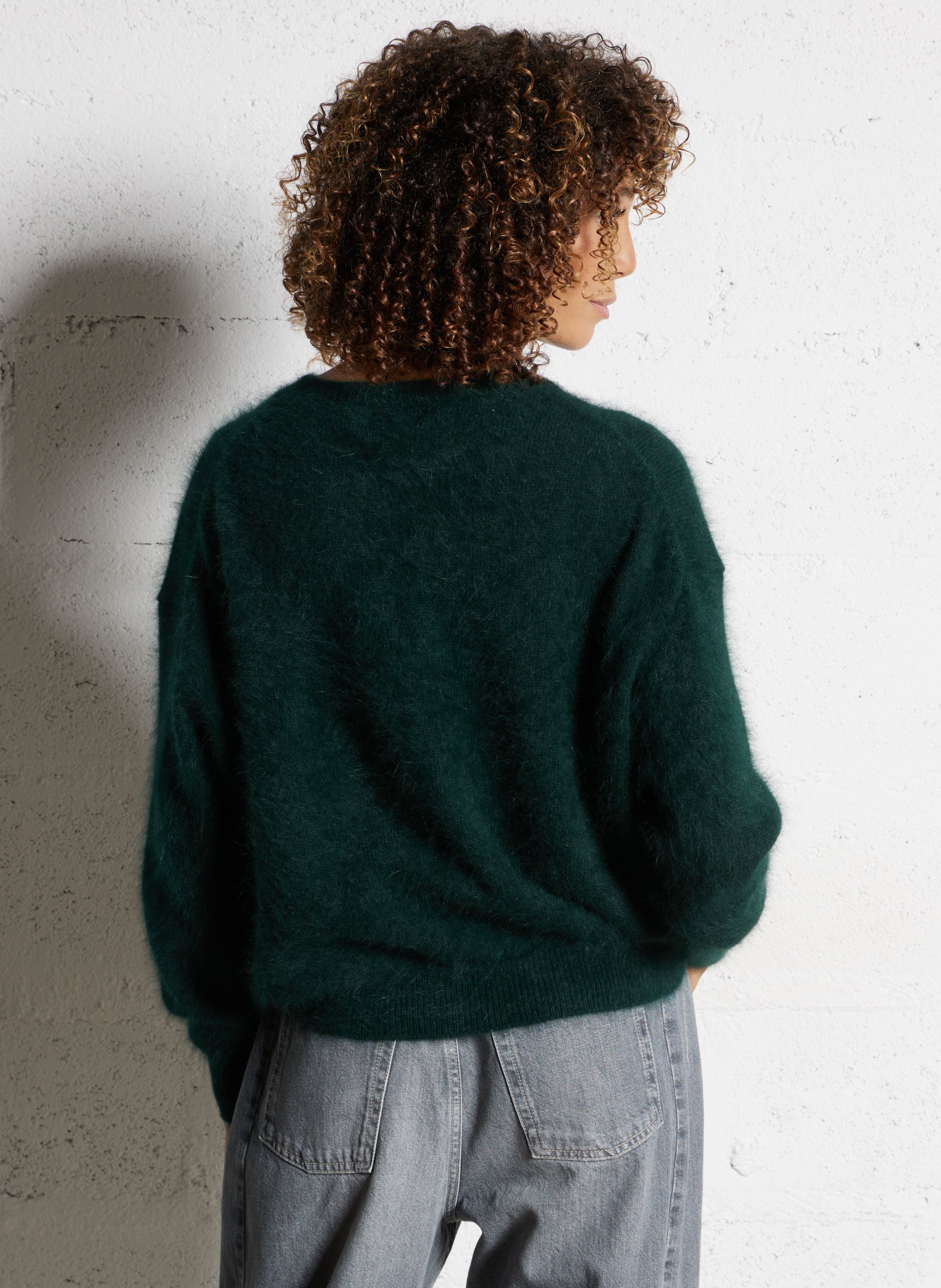 Pull ample col rond en angora mélangé BELLEROSE Noir