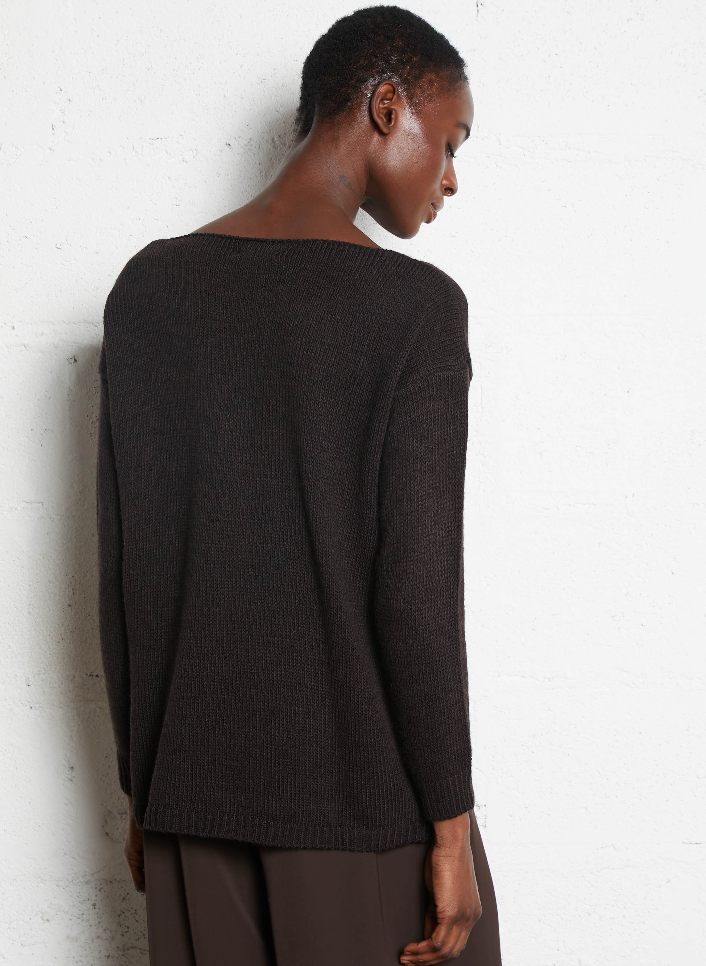 Pull V ample asymétrique uni PLEASE Marron