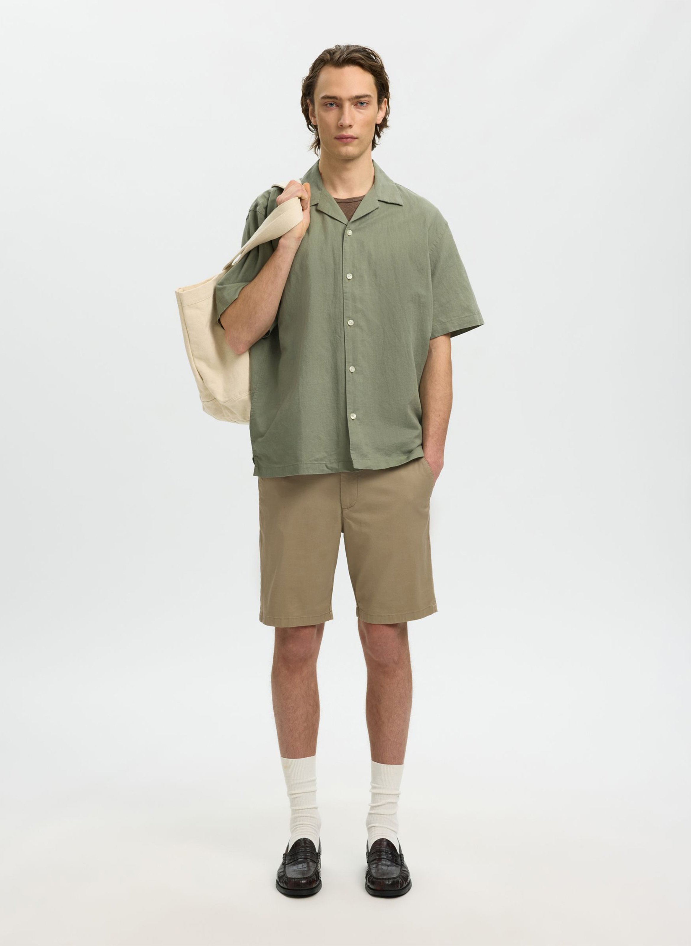 Gerade Hemd mit kubanischem Kragen aus Leinen und Baumwollmischung SELECTED Grau