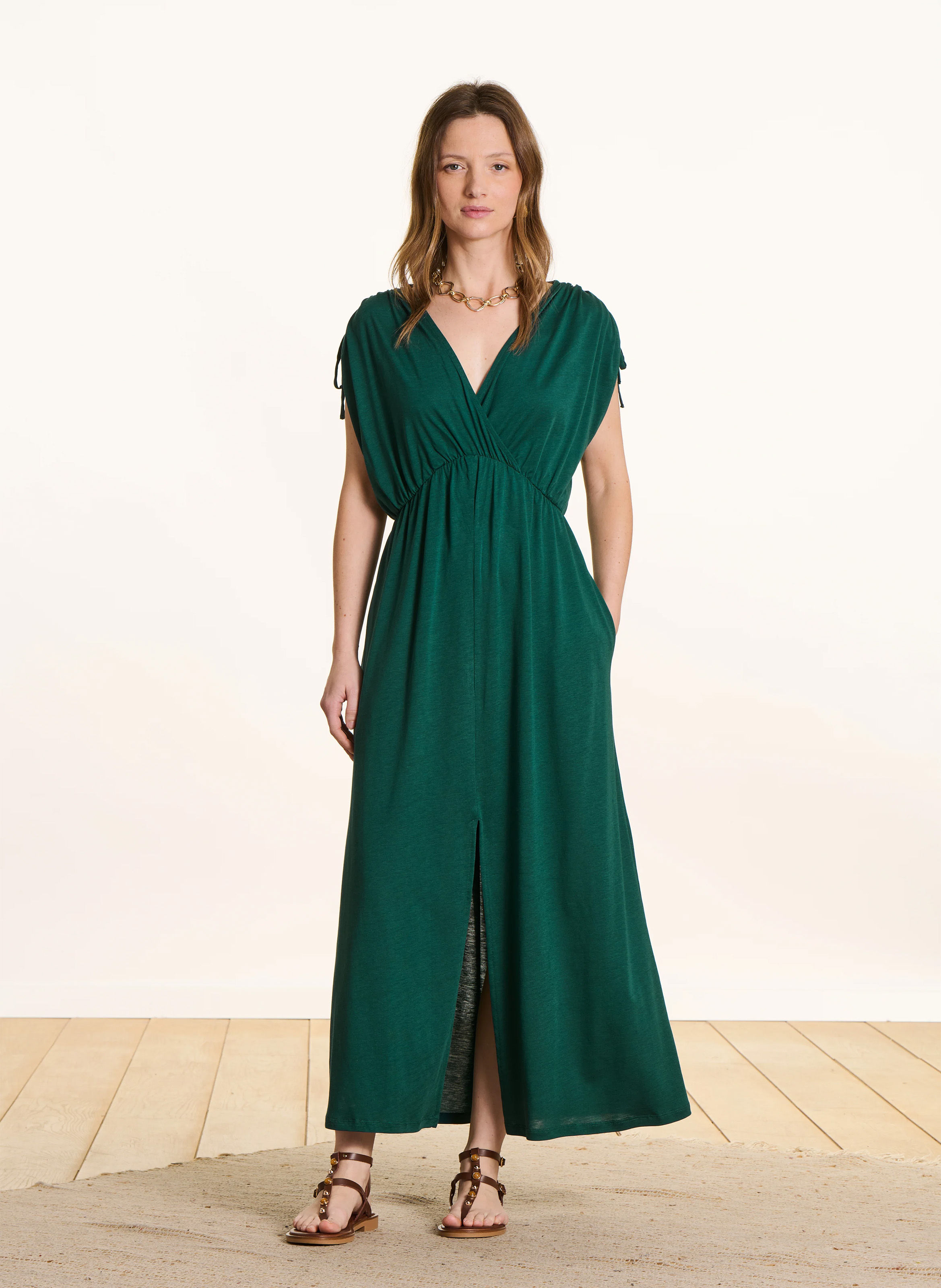 Lange jurk met V-hals LA FEE MARABOUTEE