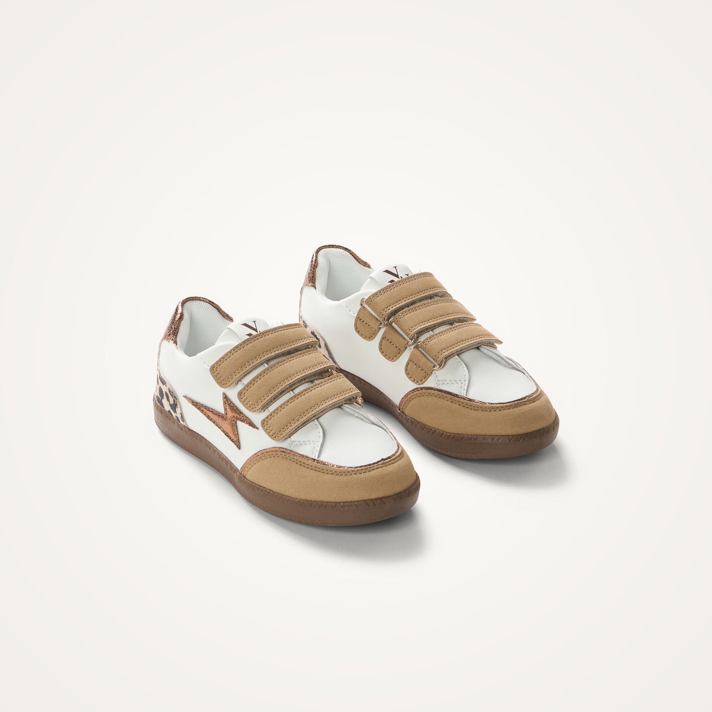 Low retro sneakers with Velcro straps VANESSA WU Brown