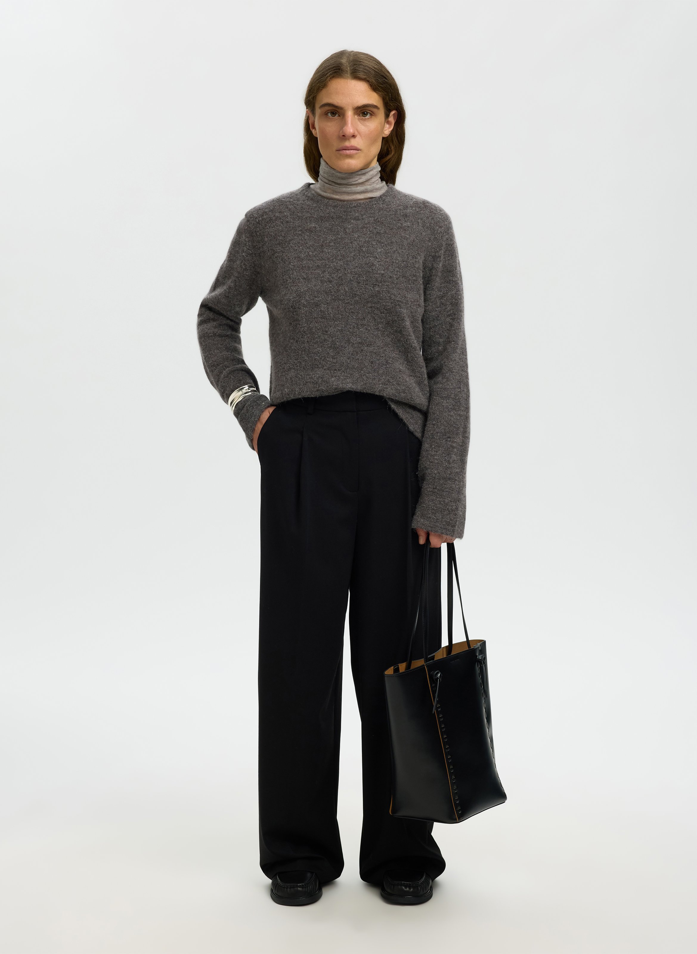 Pull droit uni col rond SELECTED Gris