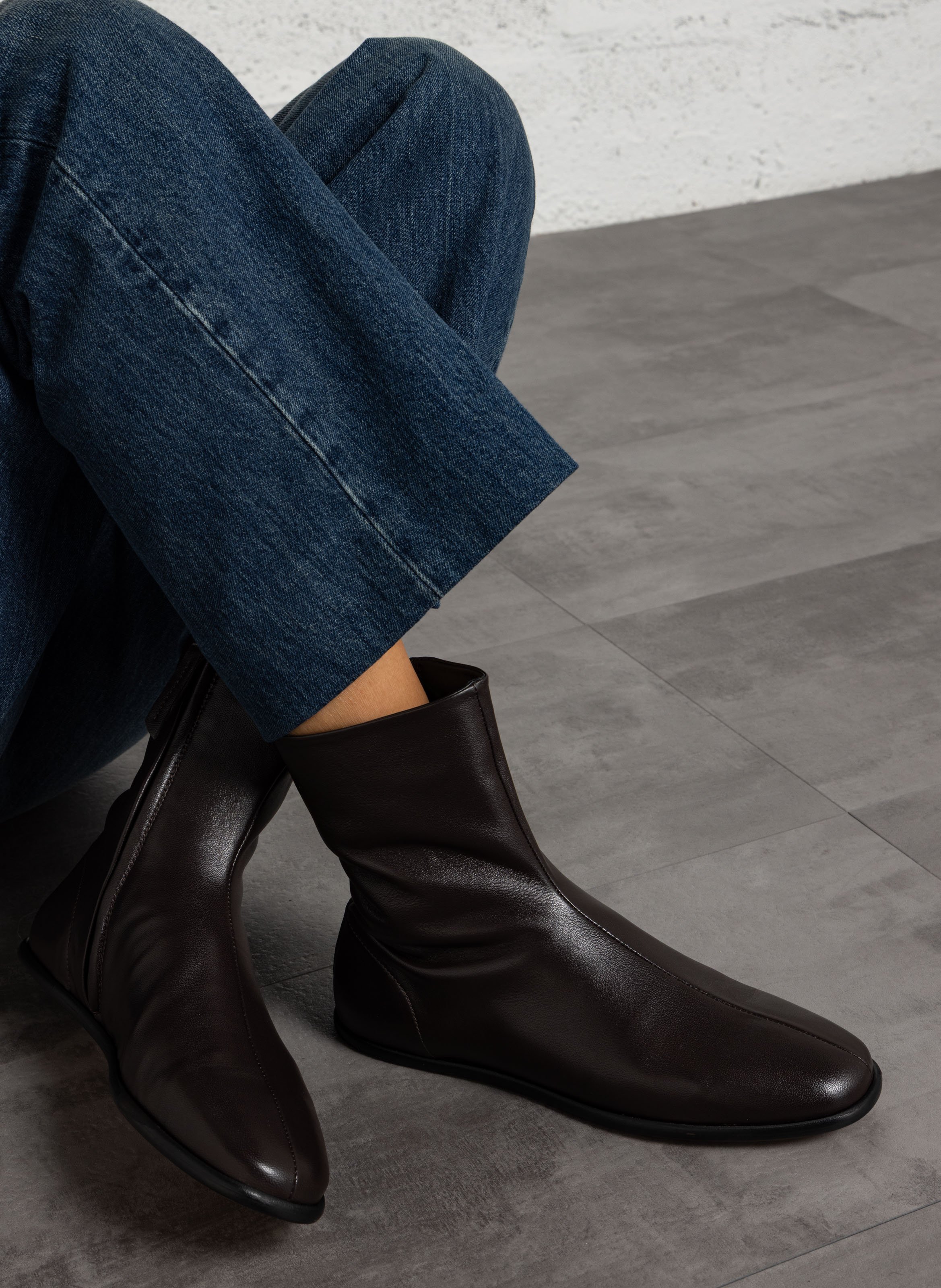 Bottines zippées en cuir SOEUR Marron