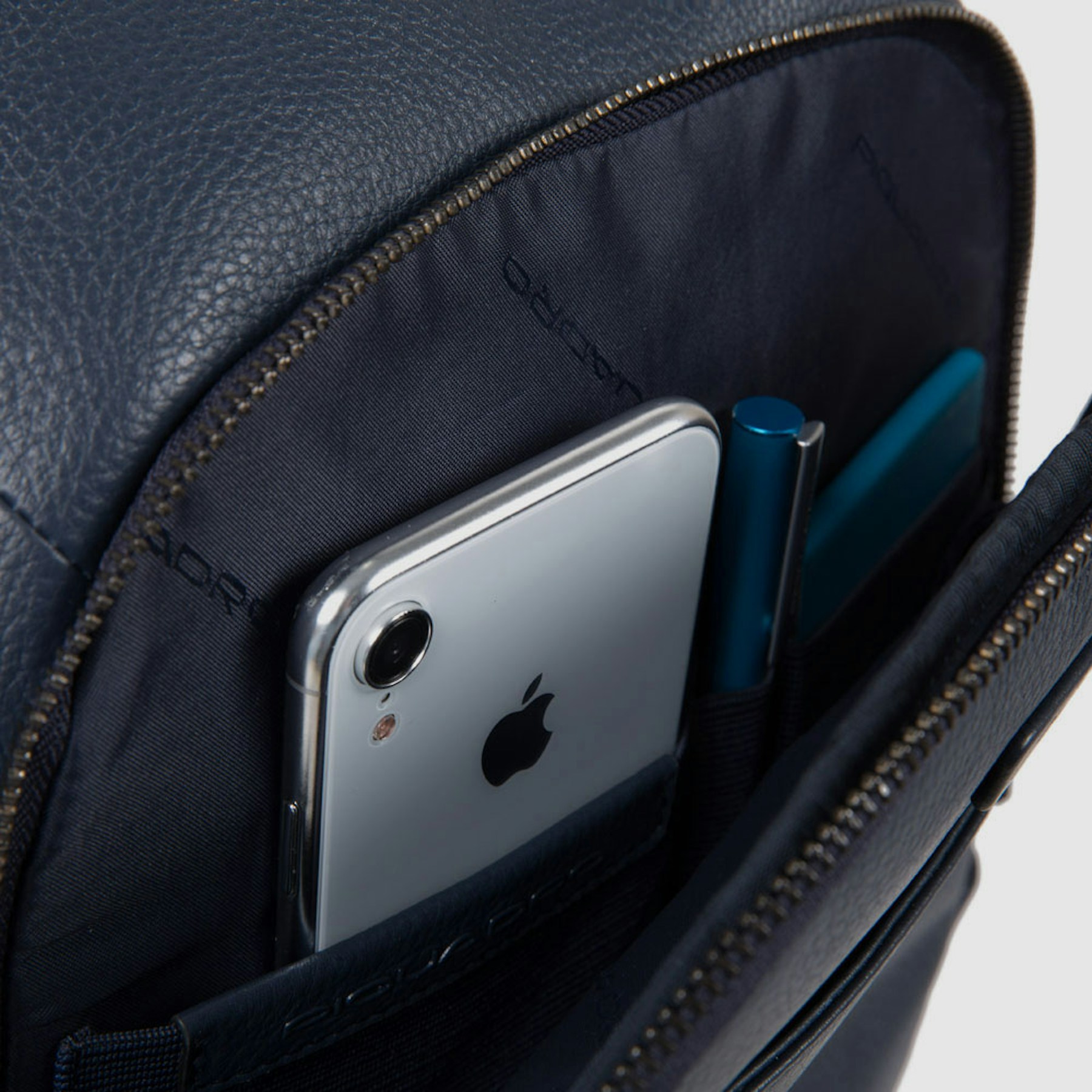 Small backpack PIQUADRO Blue