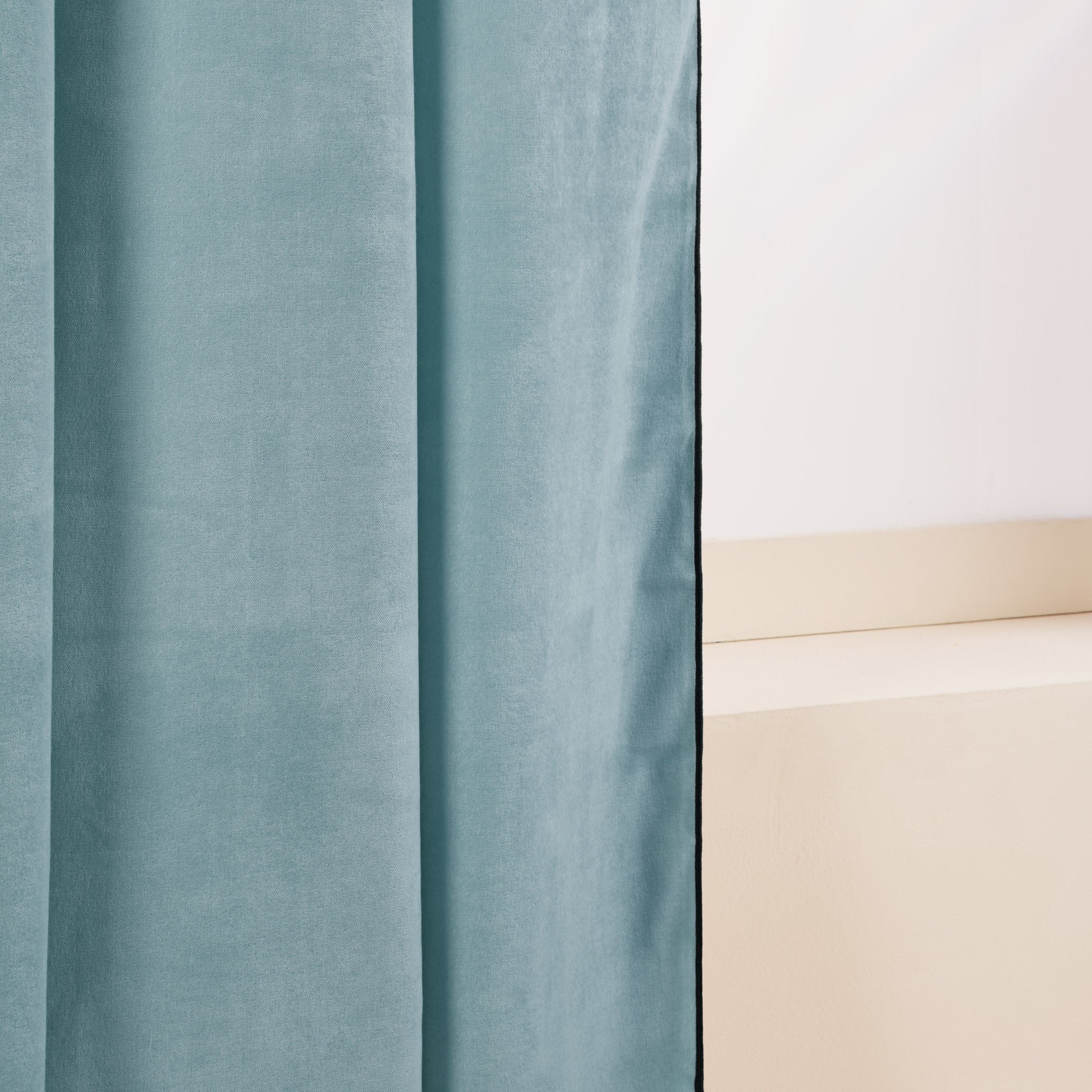 Curtain with black eyelets MADURA Blue
