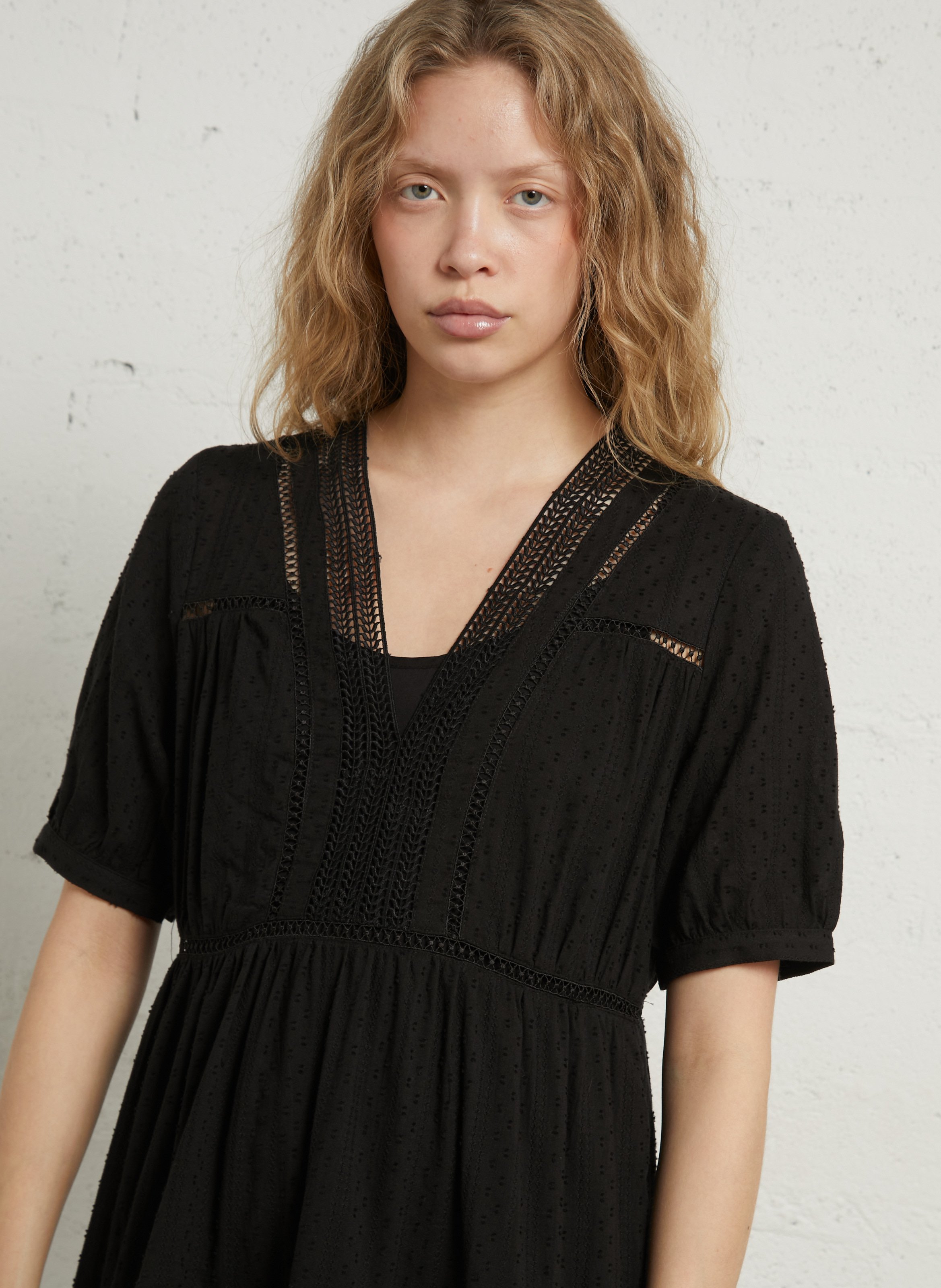 Ruimvallende, katoenen jurk met V-hals SEE U SOON Zwart