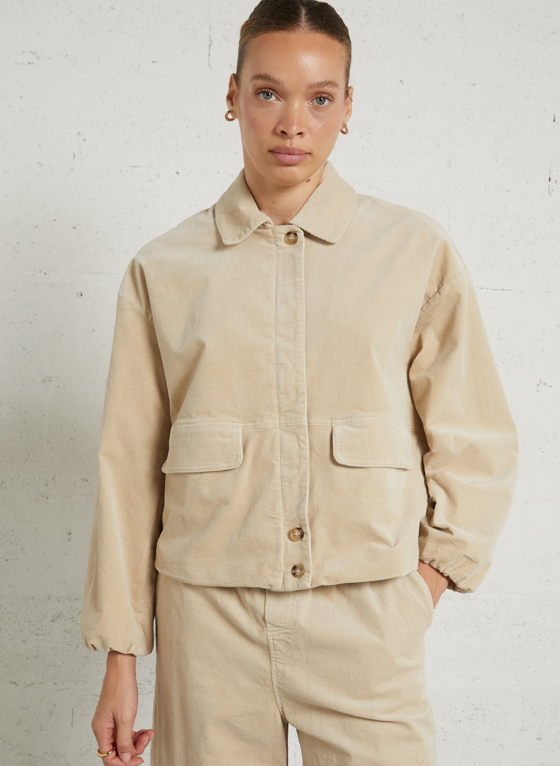 Straight cotton-blend jacket with classic collar JC SOPHIE Beige