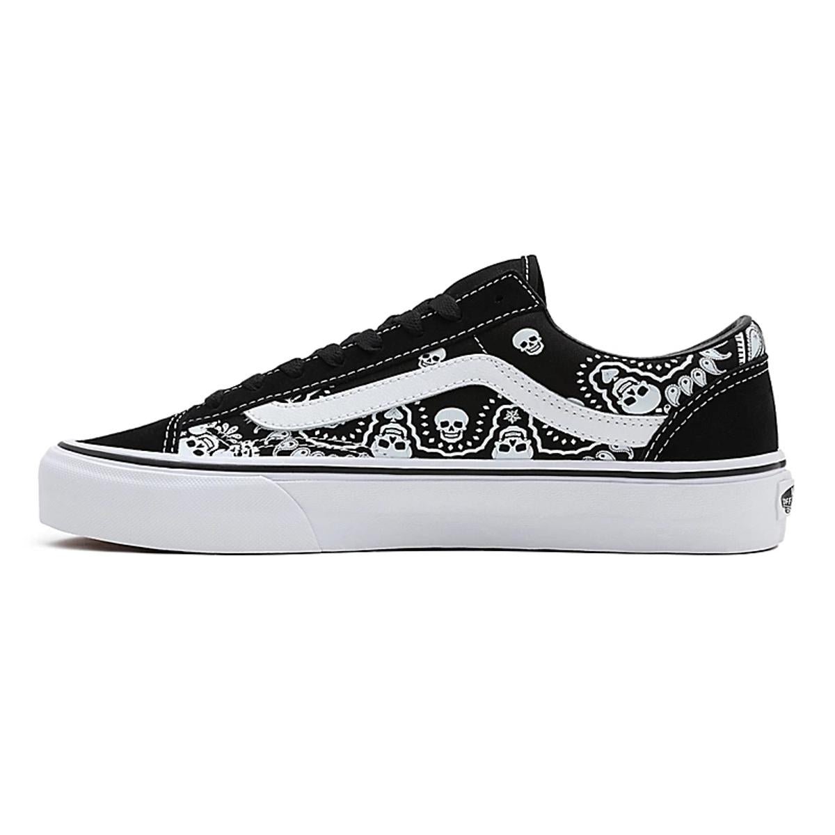 Low-top sneakers VANS Black