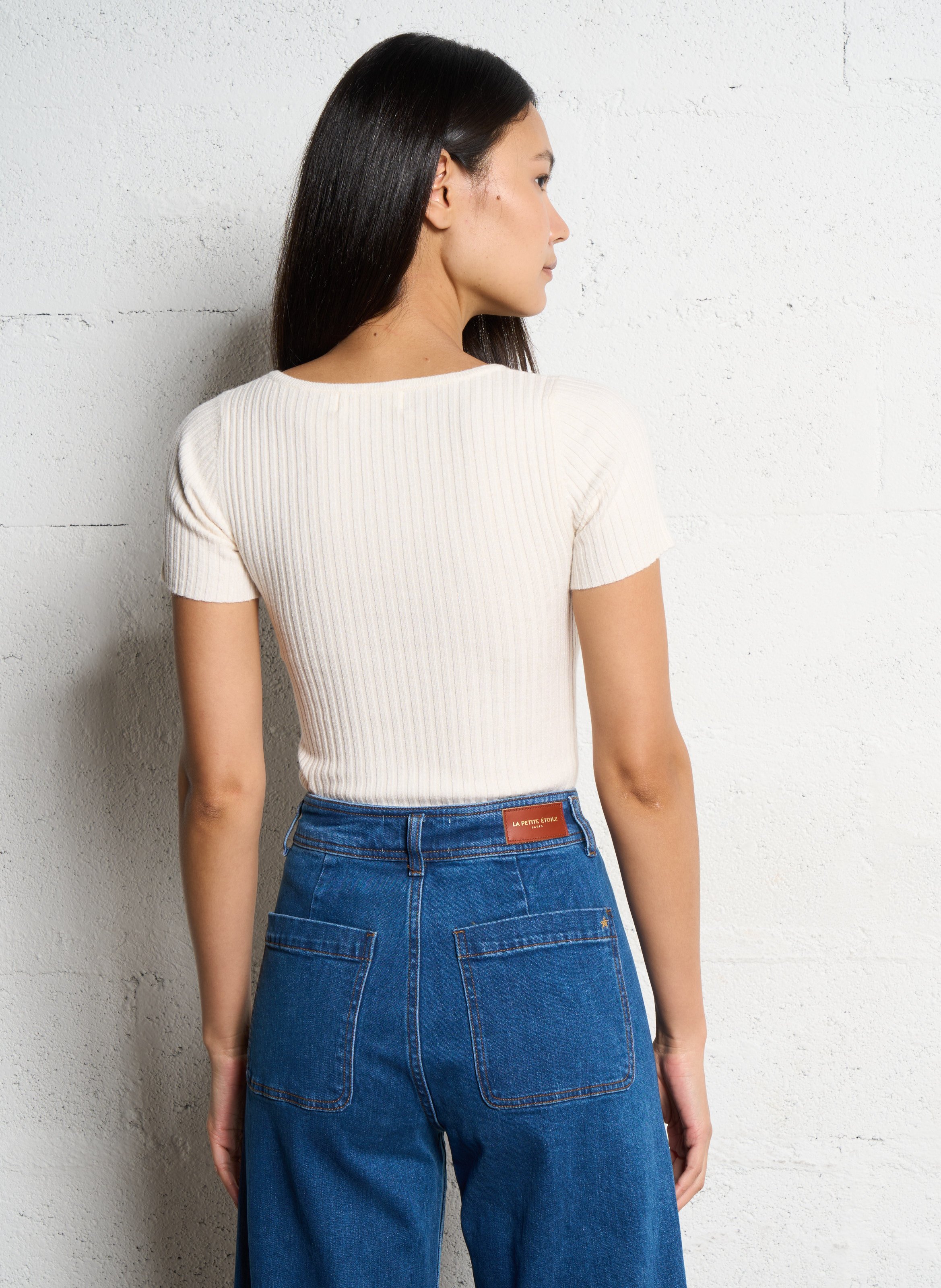 Pull moulant col rond LA PETITE ETOILE Beige