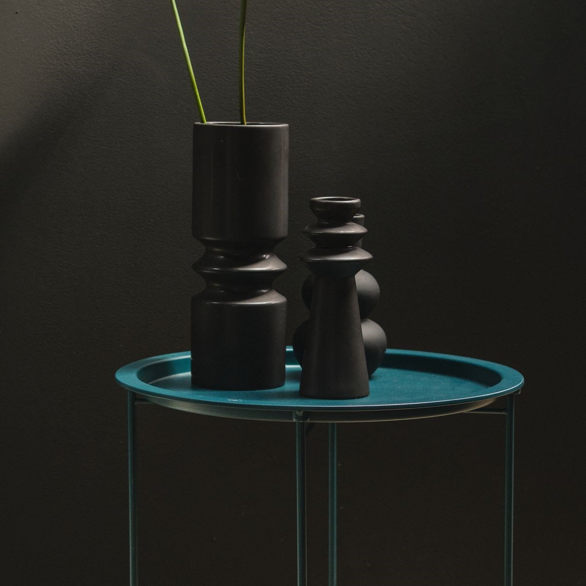 Round metal end table FACTORY Blue