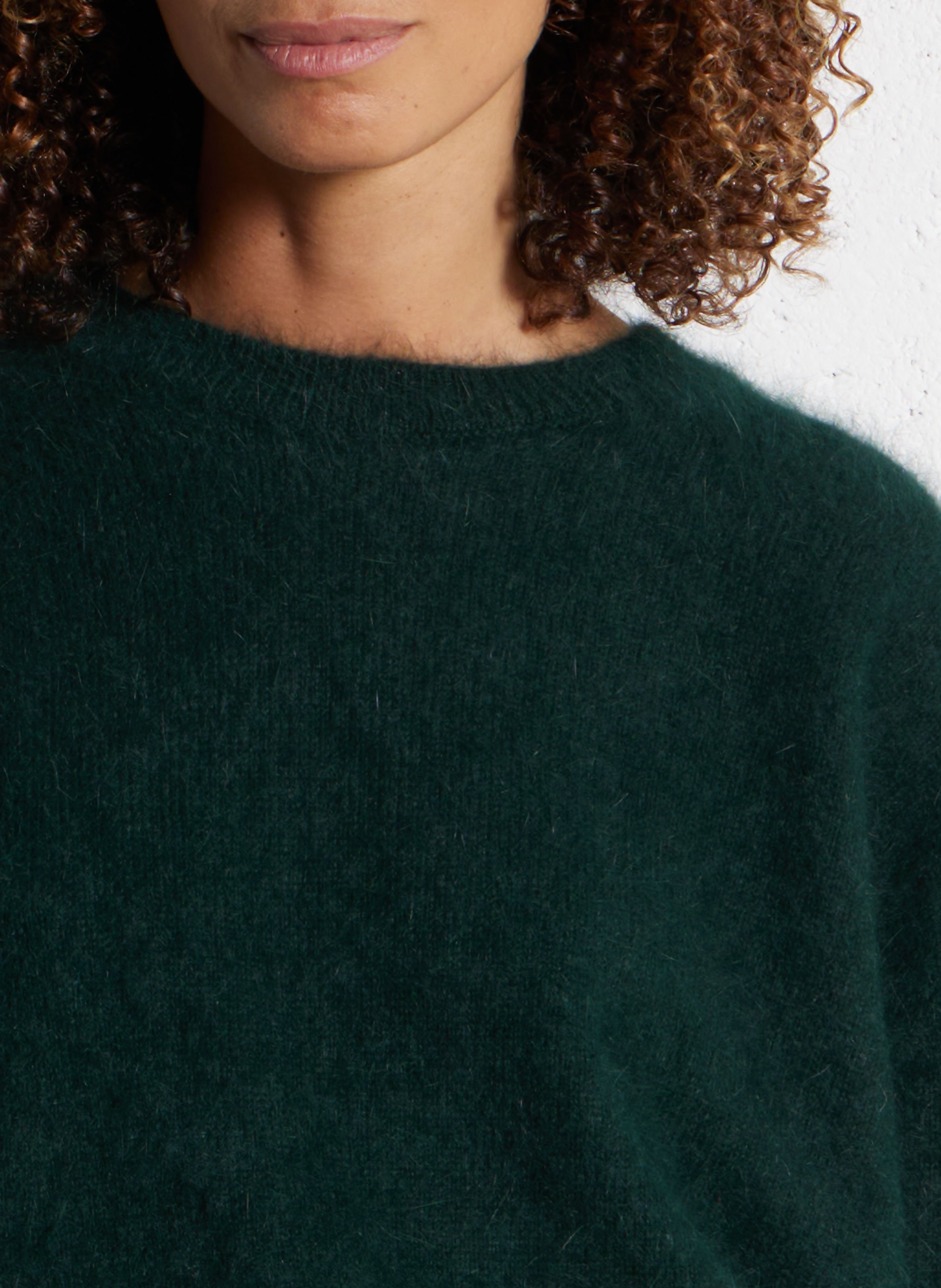 Pull ample col rond en angora mélangé BELLEROSE Noir