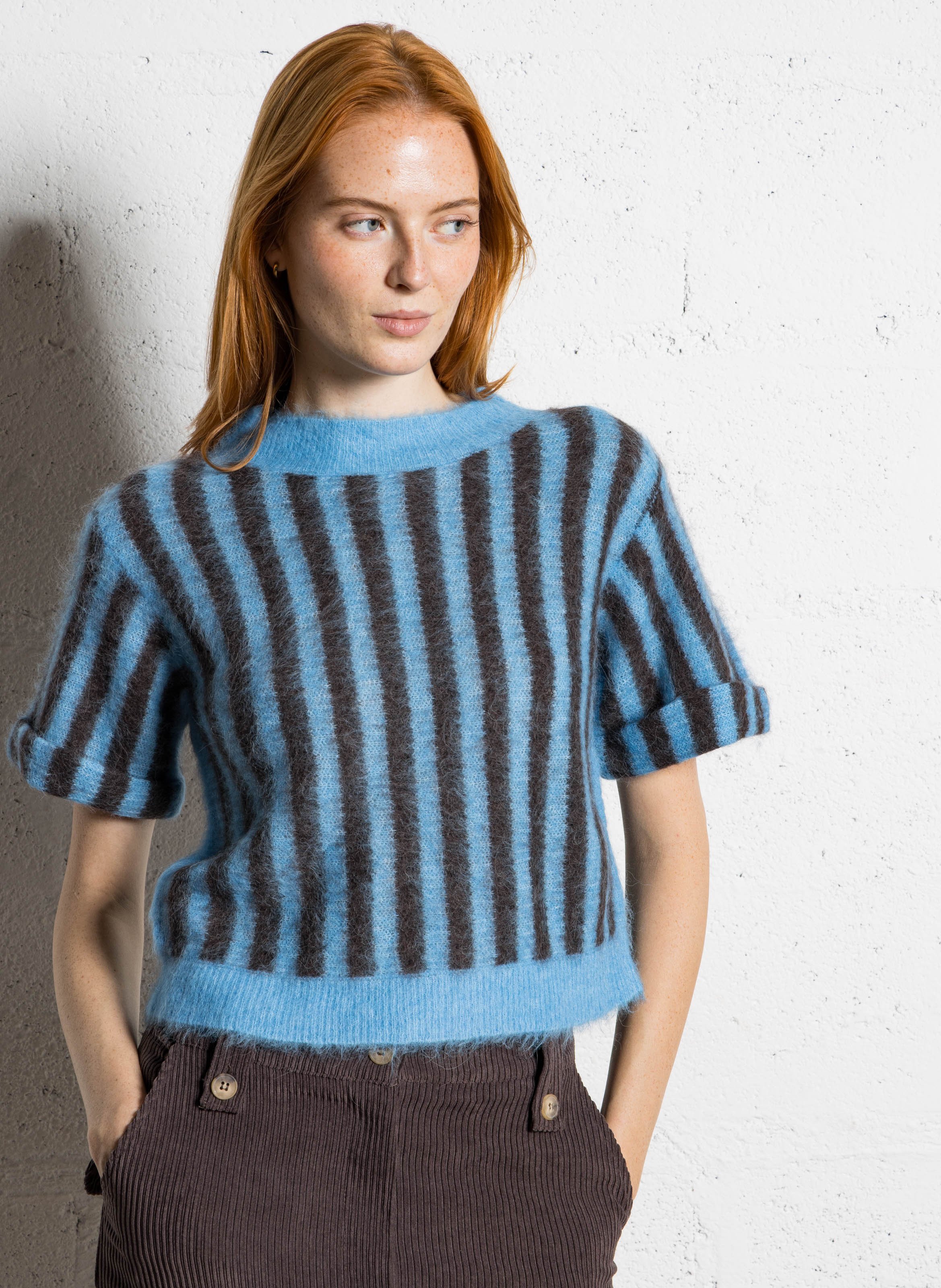 Short fitted sweater in striped knit AMERICAN VINTAGE Blue