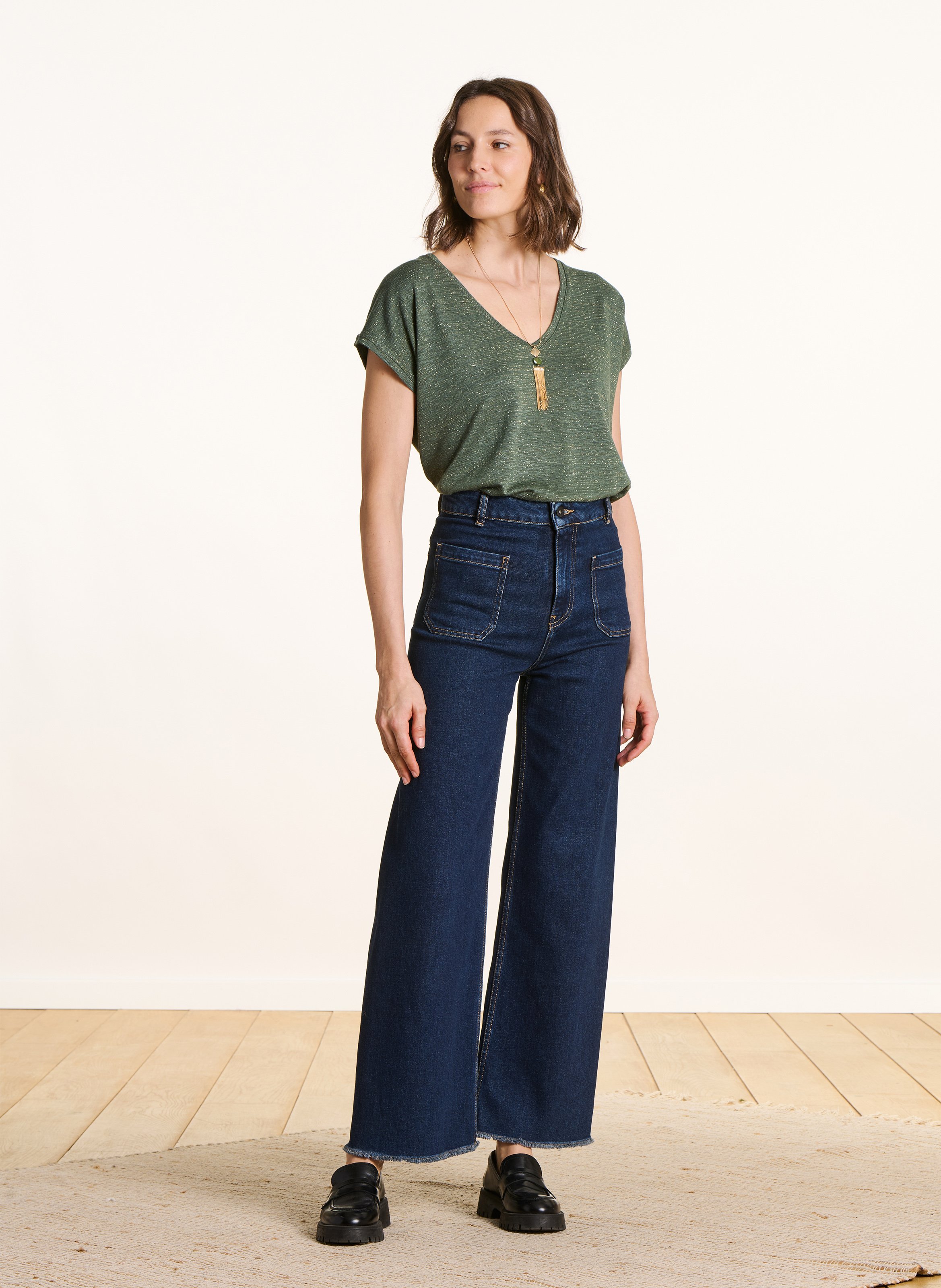 Tee-shirt col V manches courtes pailleté LA FEE MARABOUTEE Vert