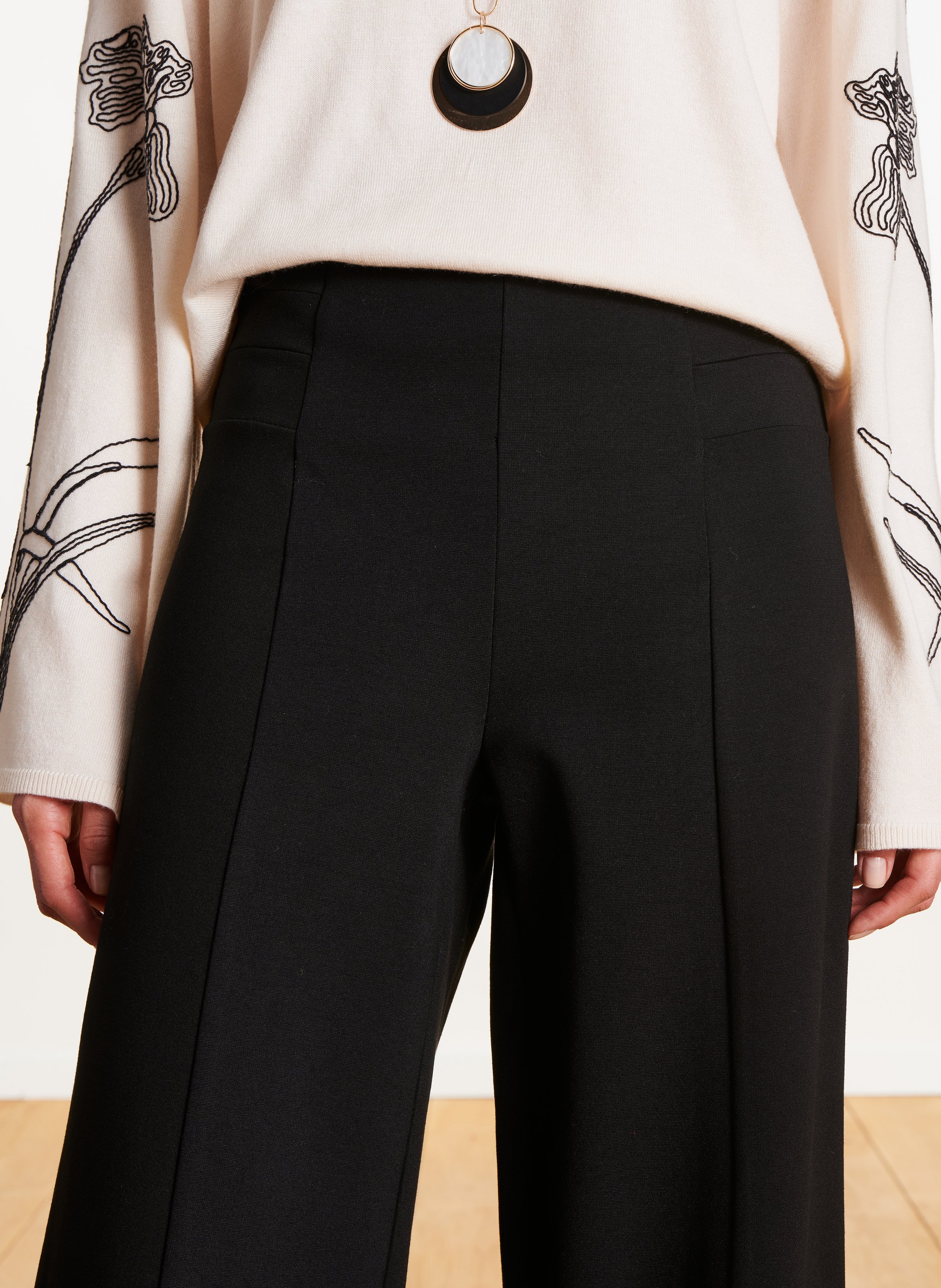 Cropped straight-leg pants LA FEE MARABOUTEE Black