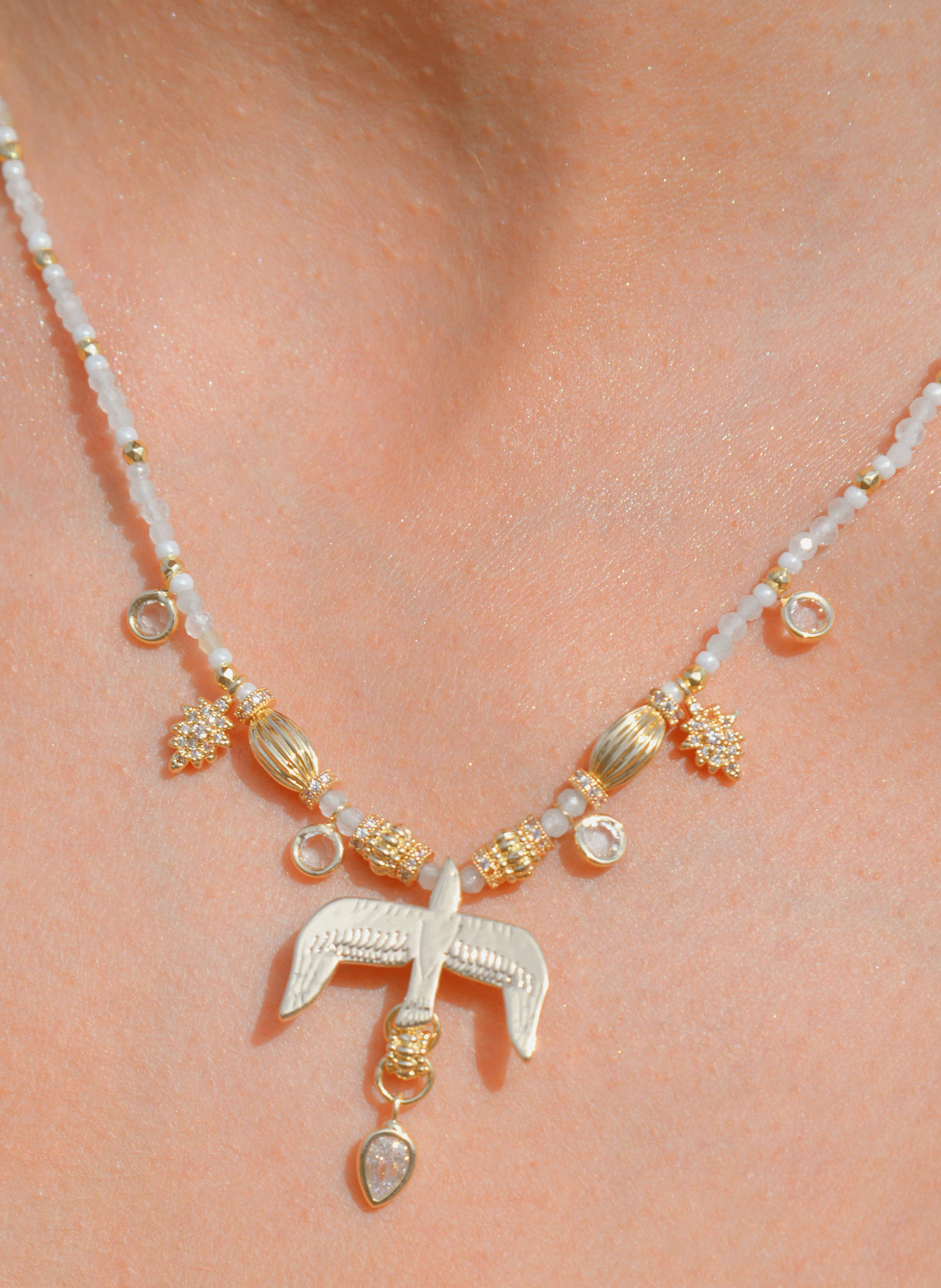 Pearl necklace with eagle pendant HIPANEMA White