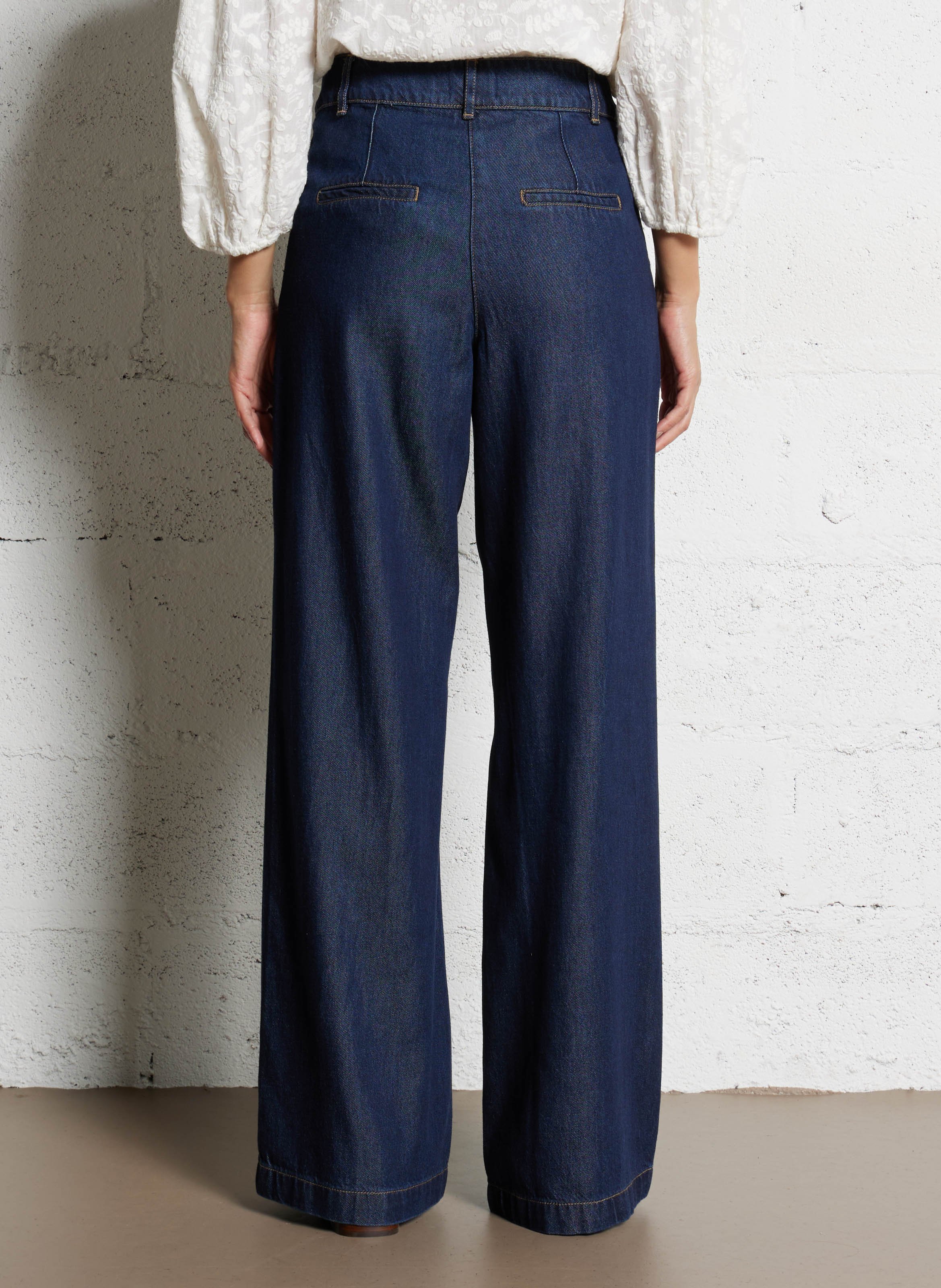 Farbige Straight Cut Jeans mit 5 Taschen MAISON 123 Blau