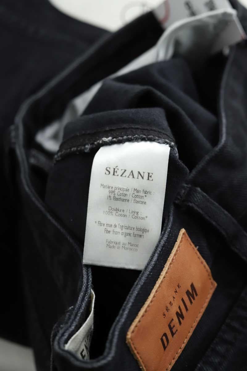 - Straight-leg jeans
- 5 pockets
- Straight cut
- Faded effect SEZANE - Seconde main Black