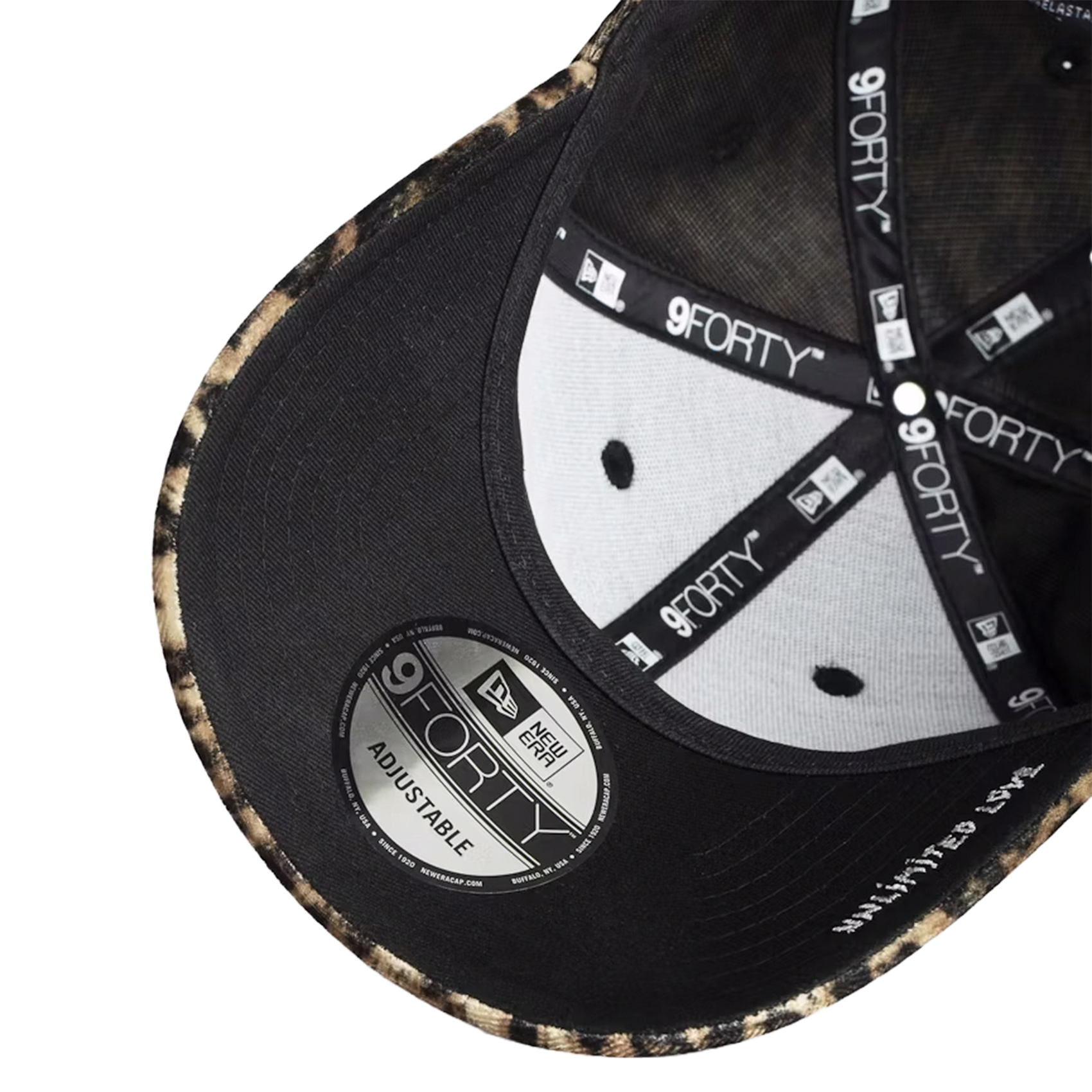 Leopard Embroidered Cap Brown