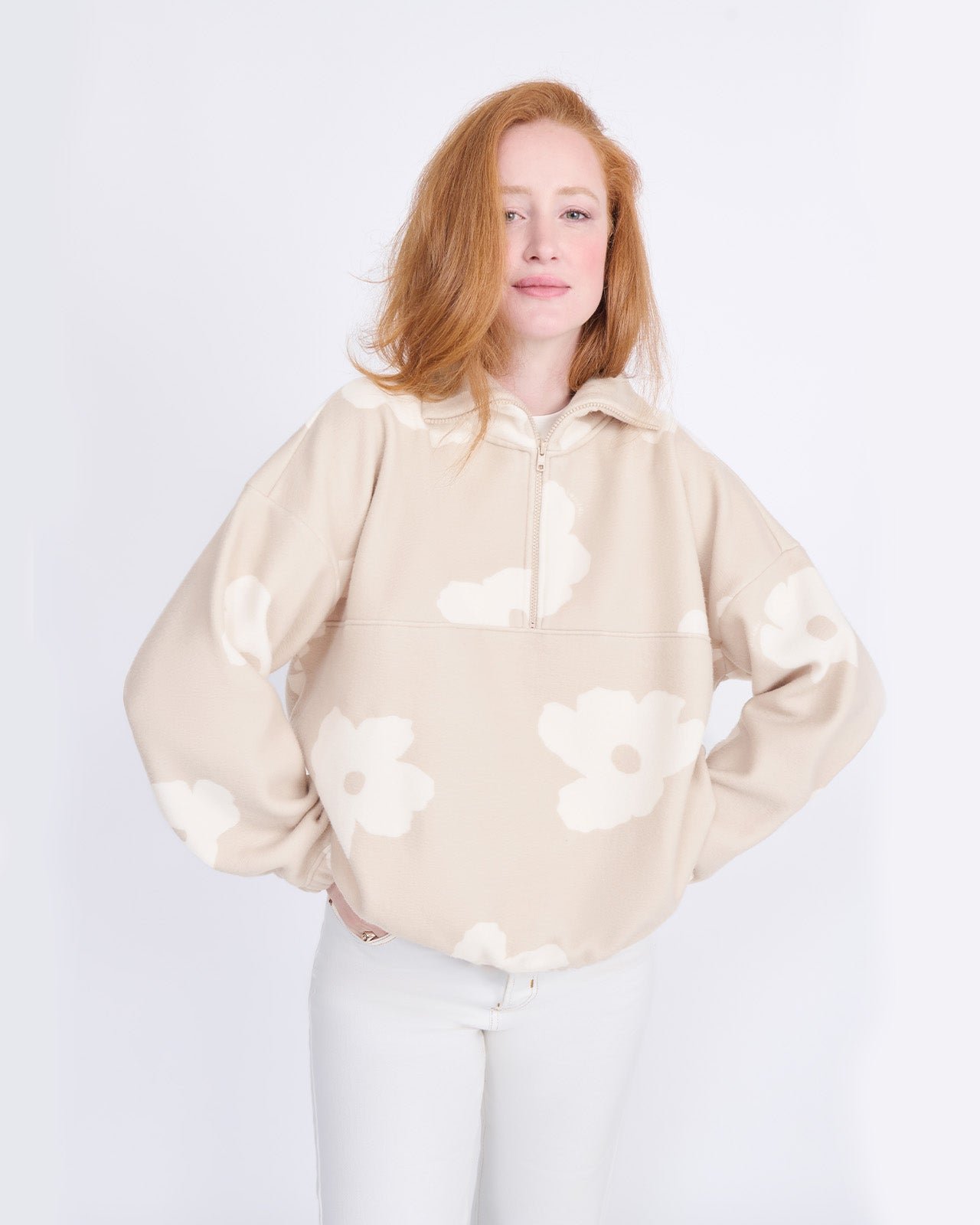 Floral-print recycled fleece sweatshirt EMOI EMOI Beige