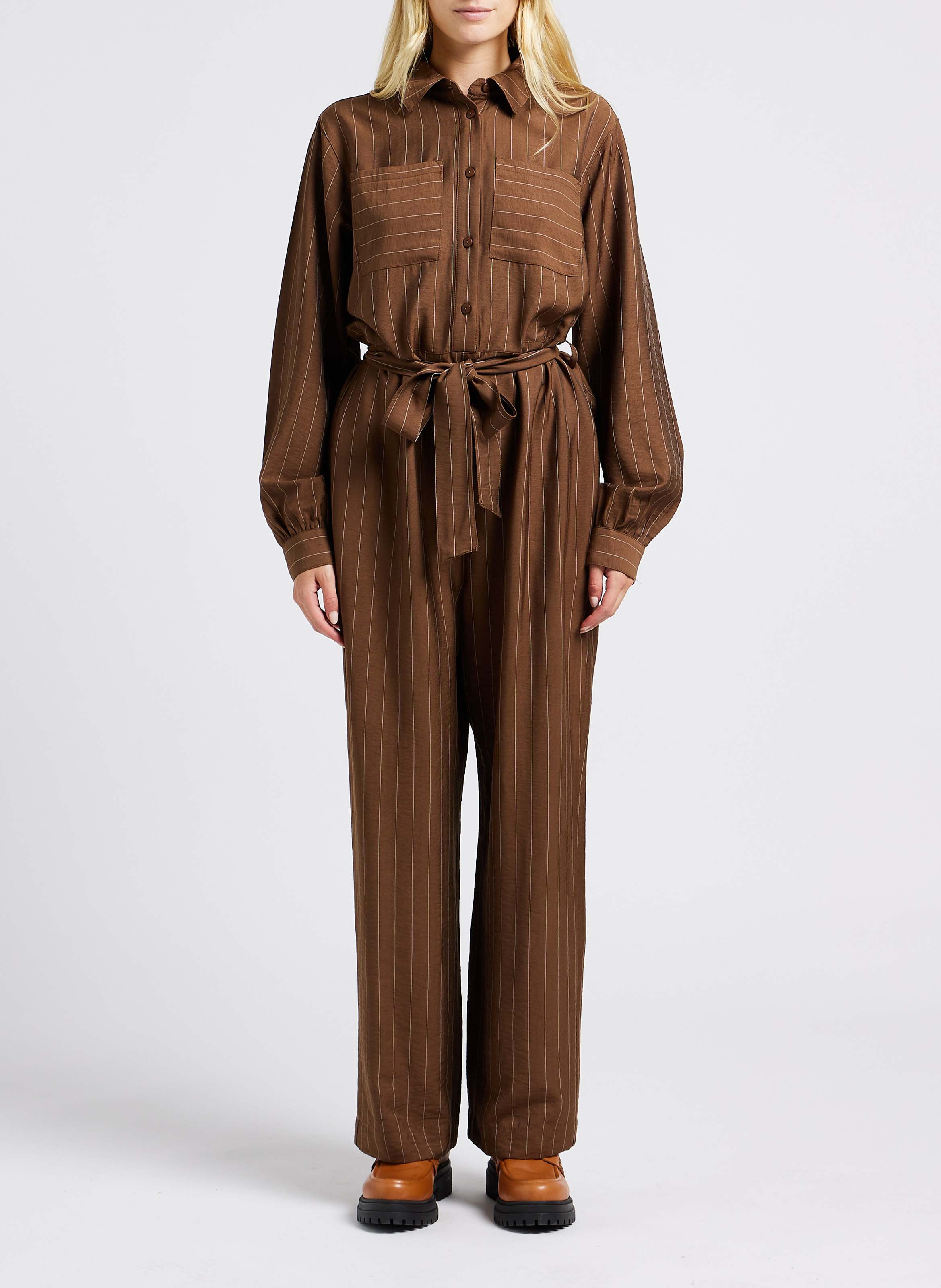 Gerade geschnittener, bedruckter Jumpsuit mit klassischem Kragen und Streifen MOSS COPENHAGEN Mehrfarbig