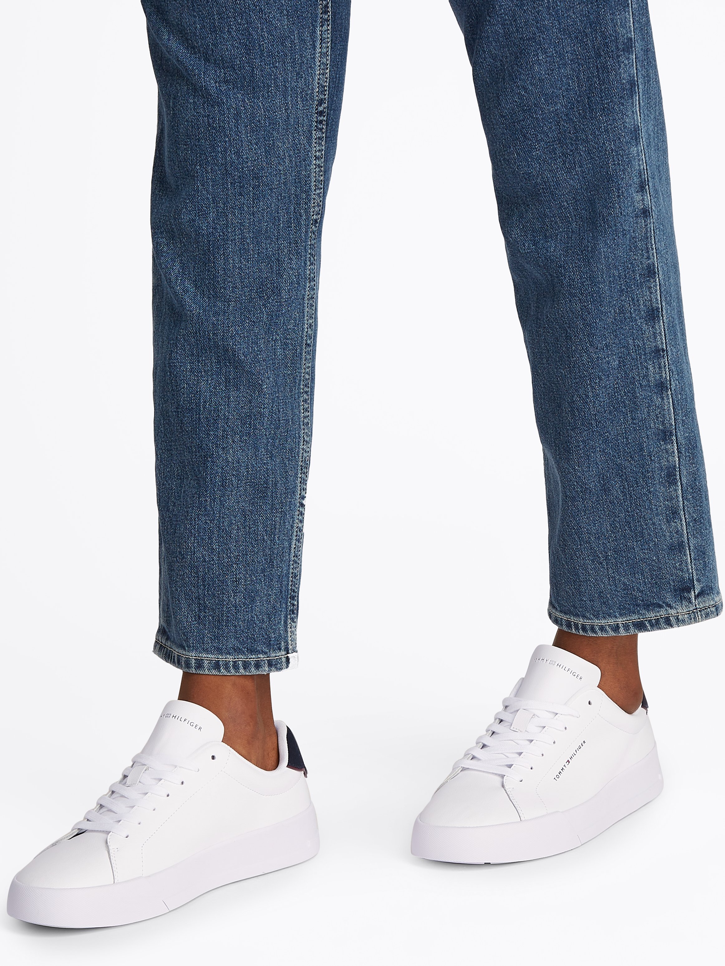 Baskets basses en cuir mélangé TOMMY HILFIGER Blanc