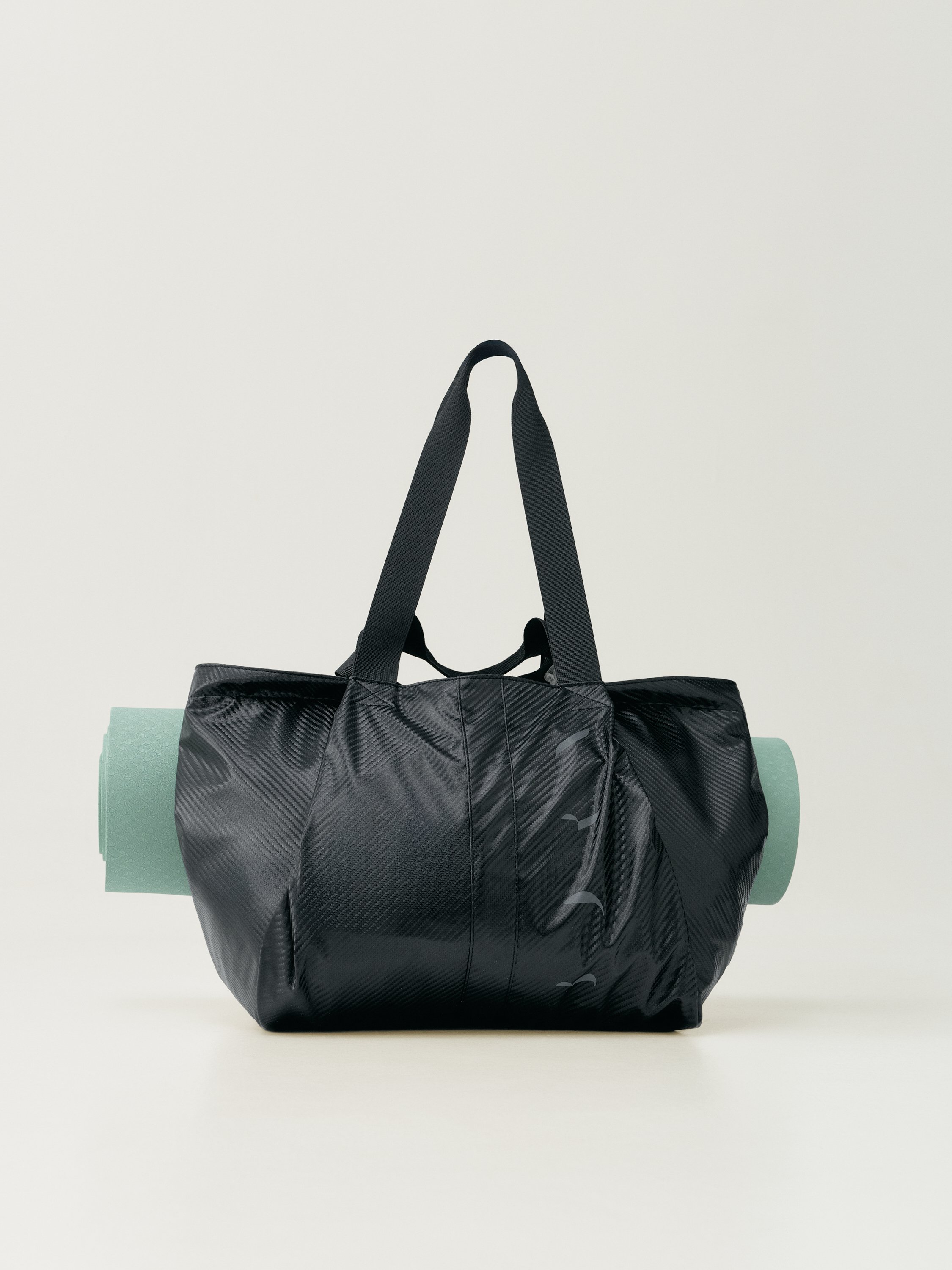 Large capacity outdoor sports bag BORN Black