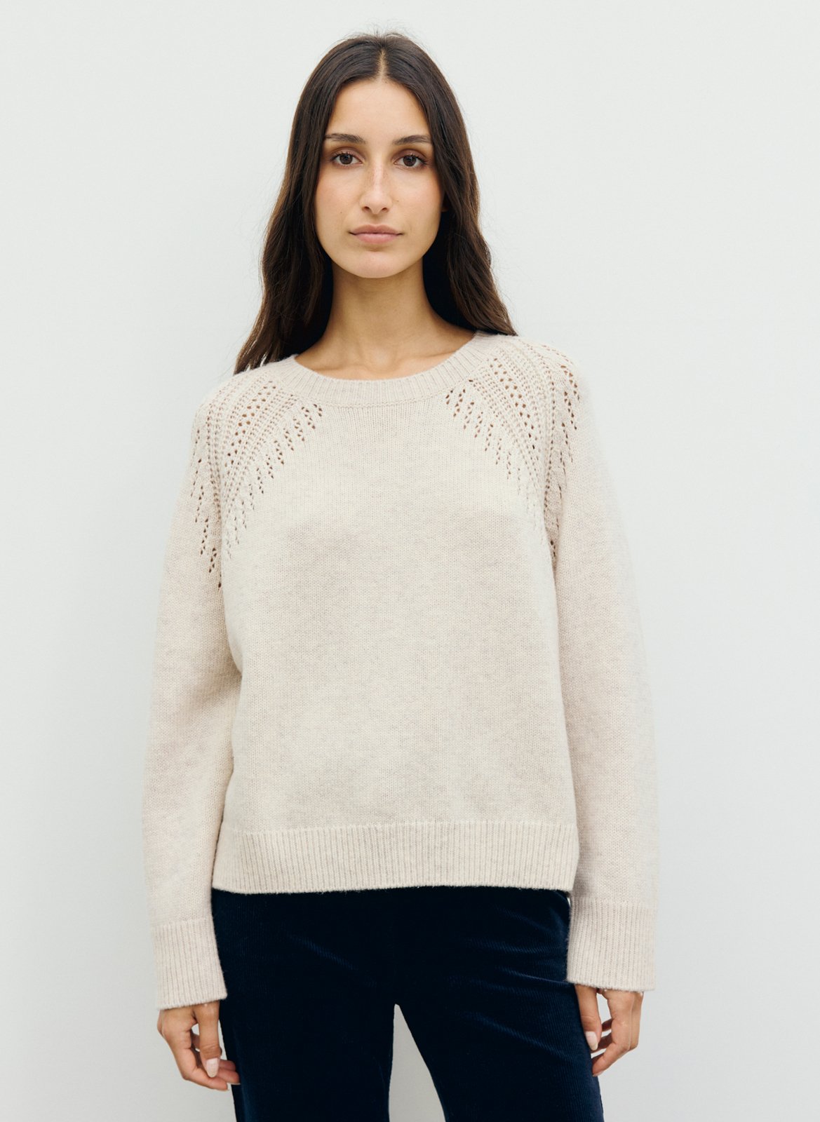 Pull droit col rond ajouré en laine GERARD DAREL Beige