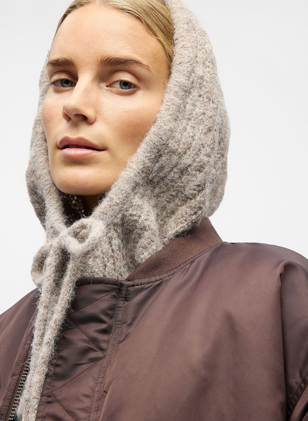 Bivakmuts van tricot OBJECT Bruin