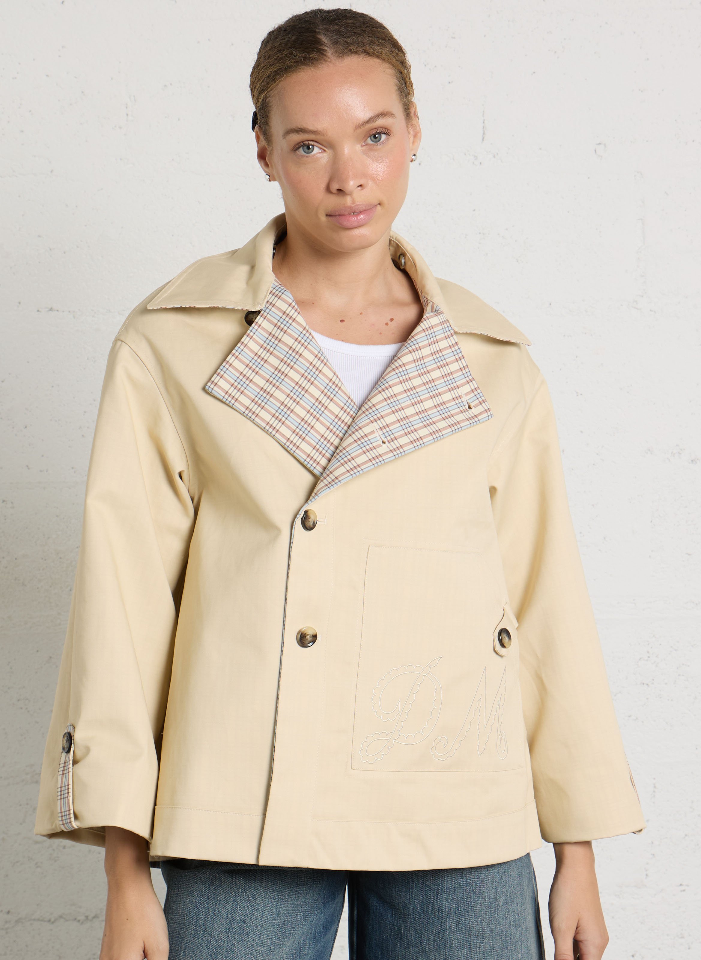 Oversized trenchcoat met klassieke kraag in biologisch katoen met print. DAMSON MADDER Beige