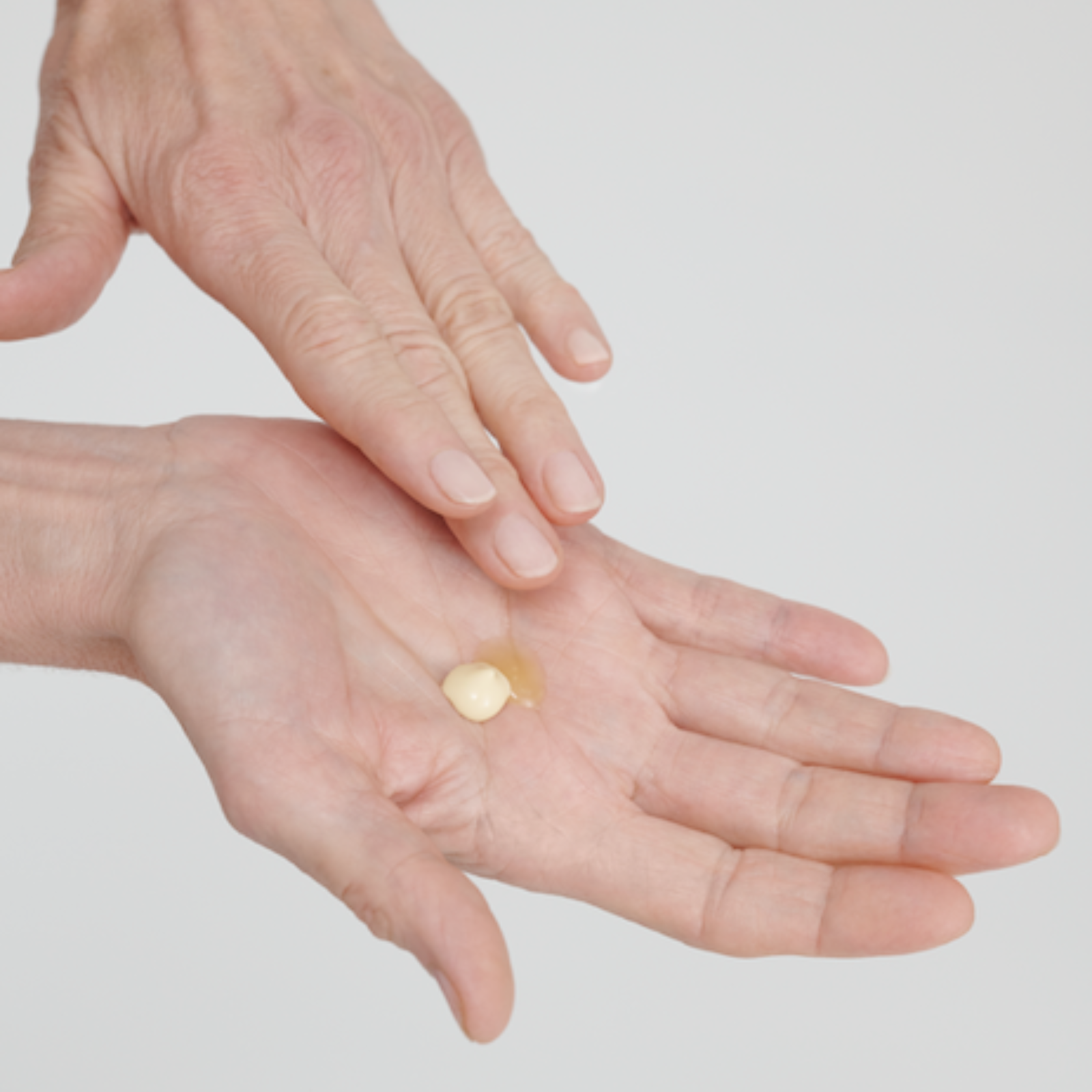 Huile Fortifiante - Régénérant Intensif DR. HAUSCHKA No color